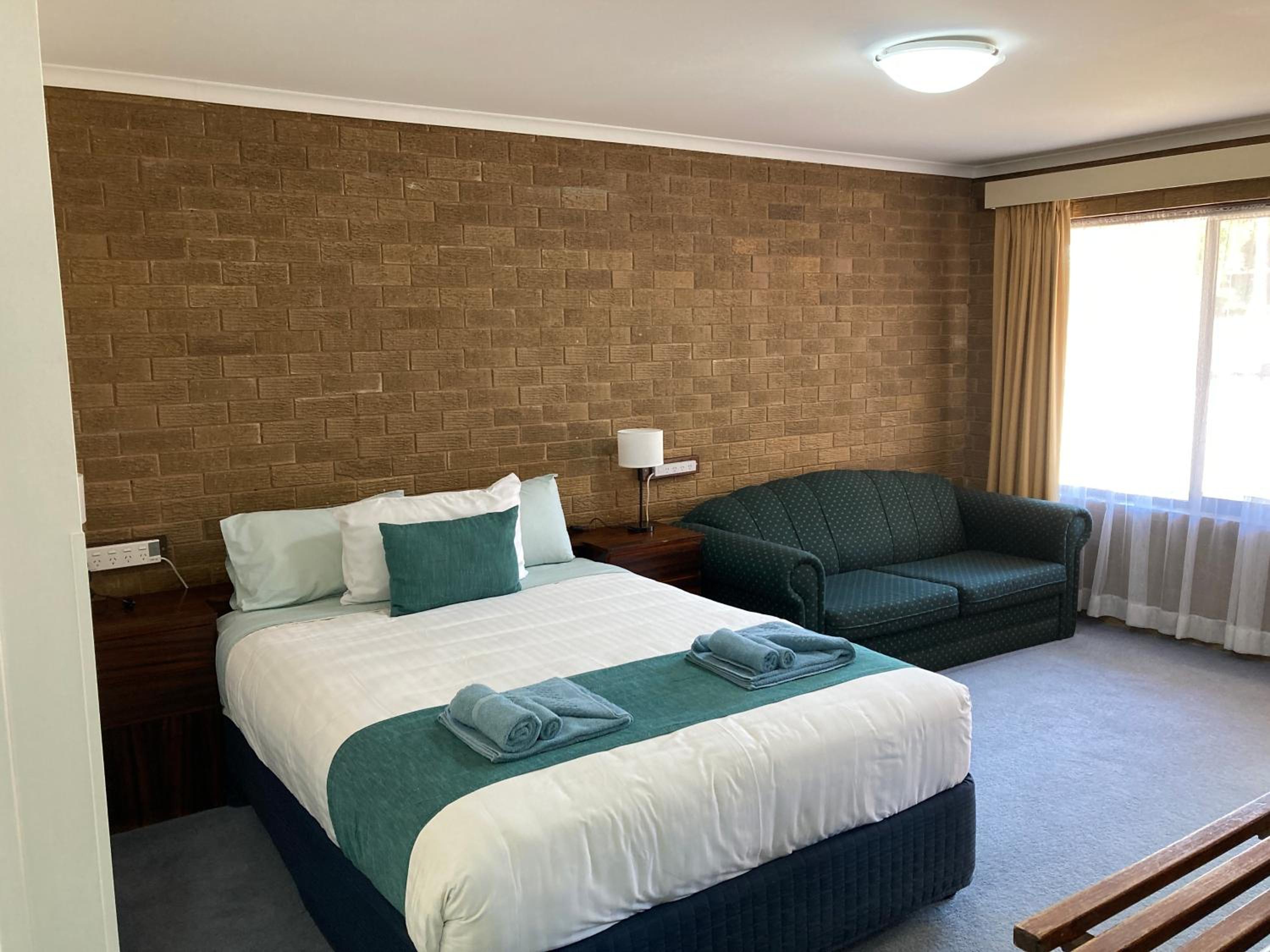 Camellia Motel