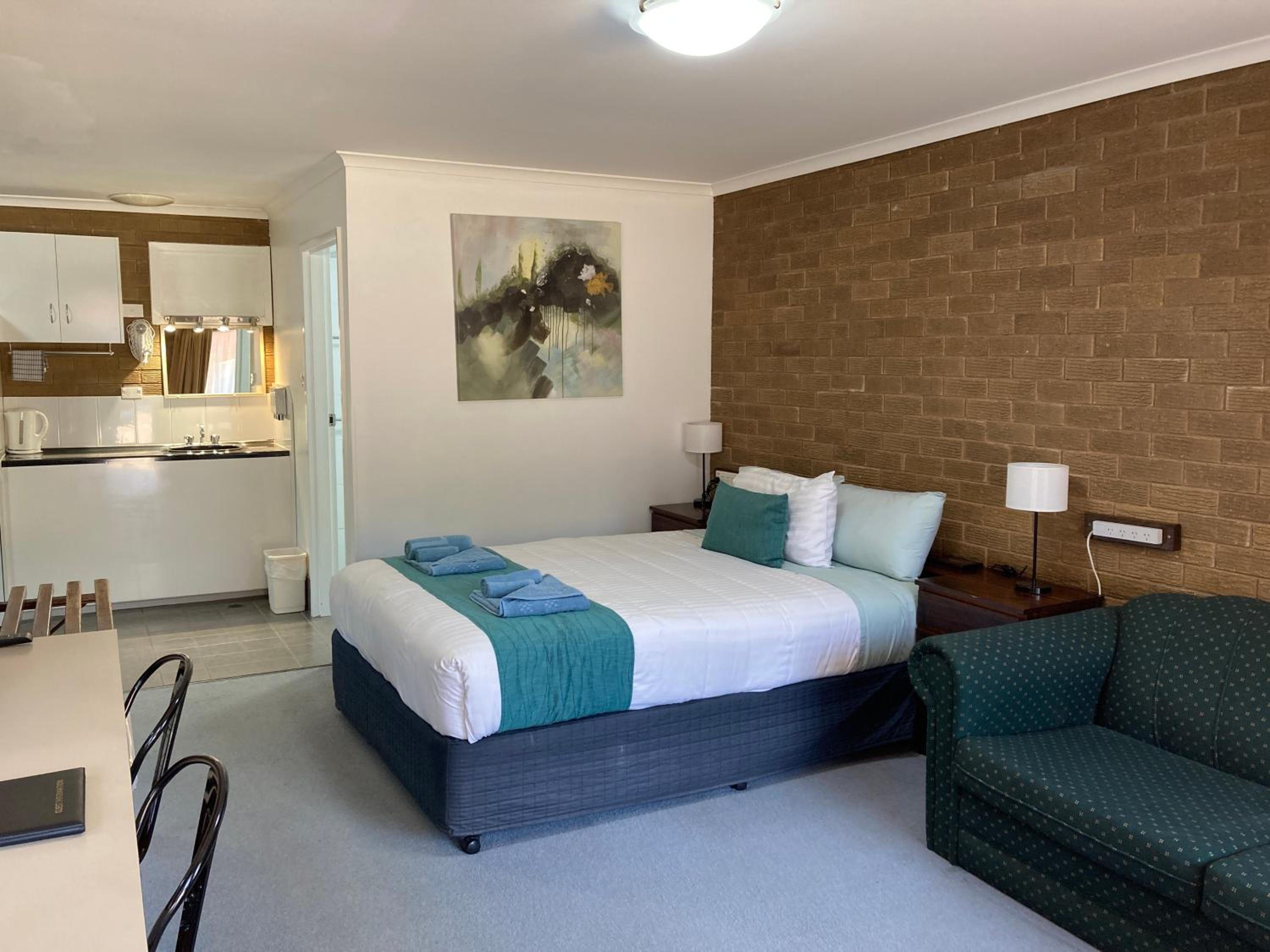 Camellia Motel