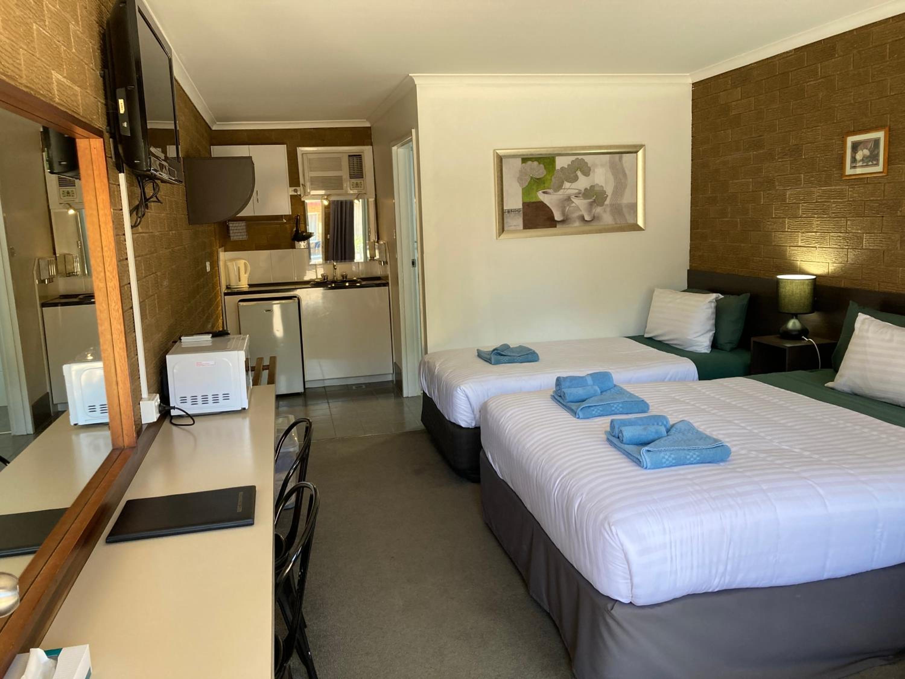 Camellia Motel