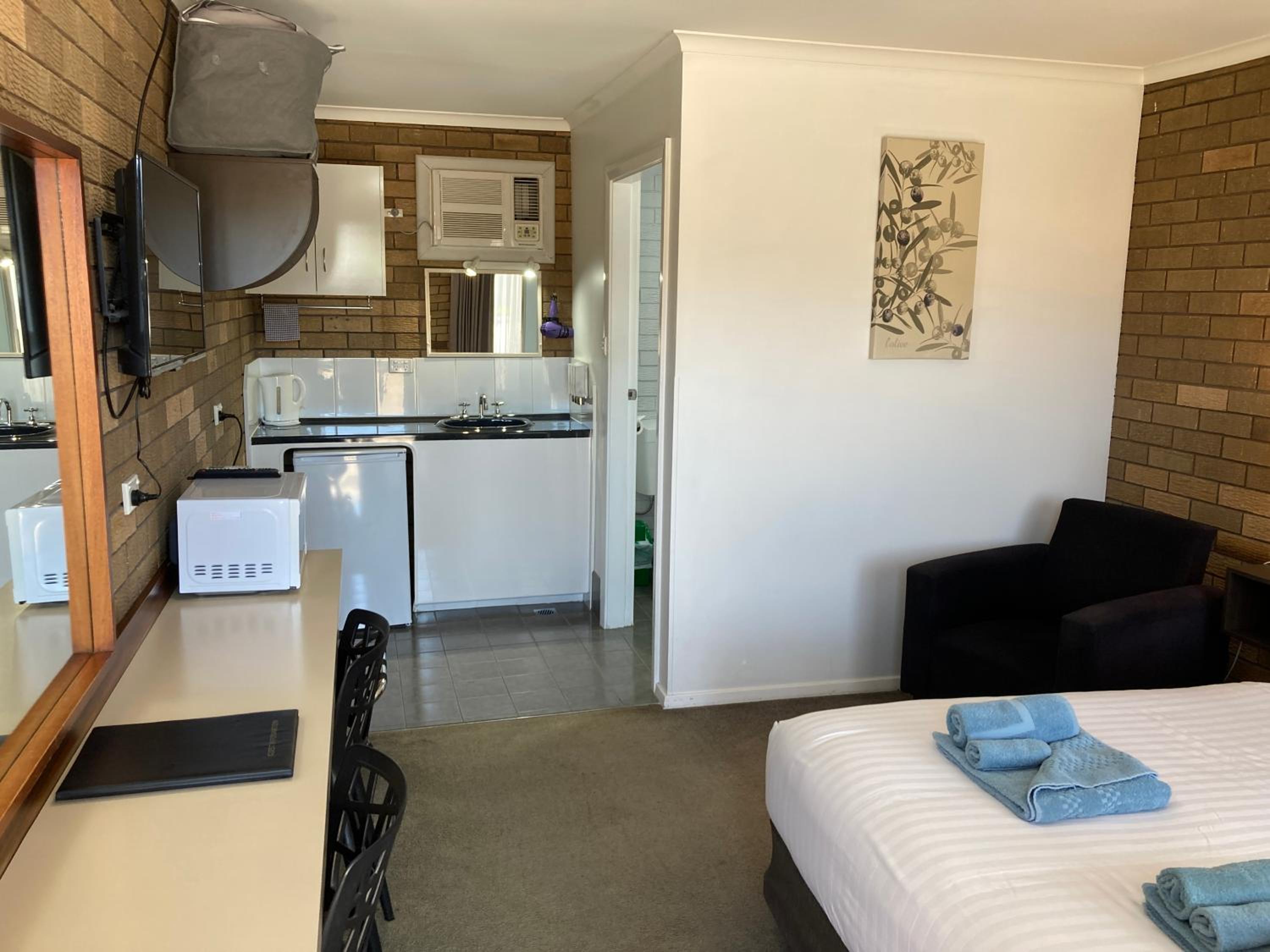 Camellia Motel
