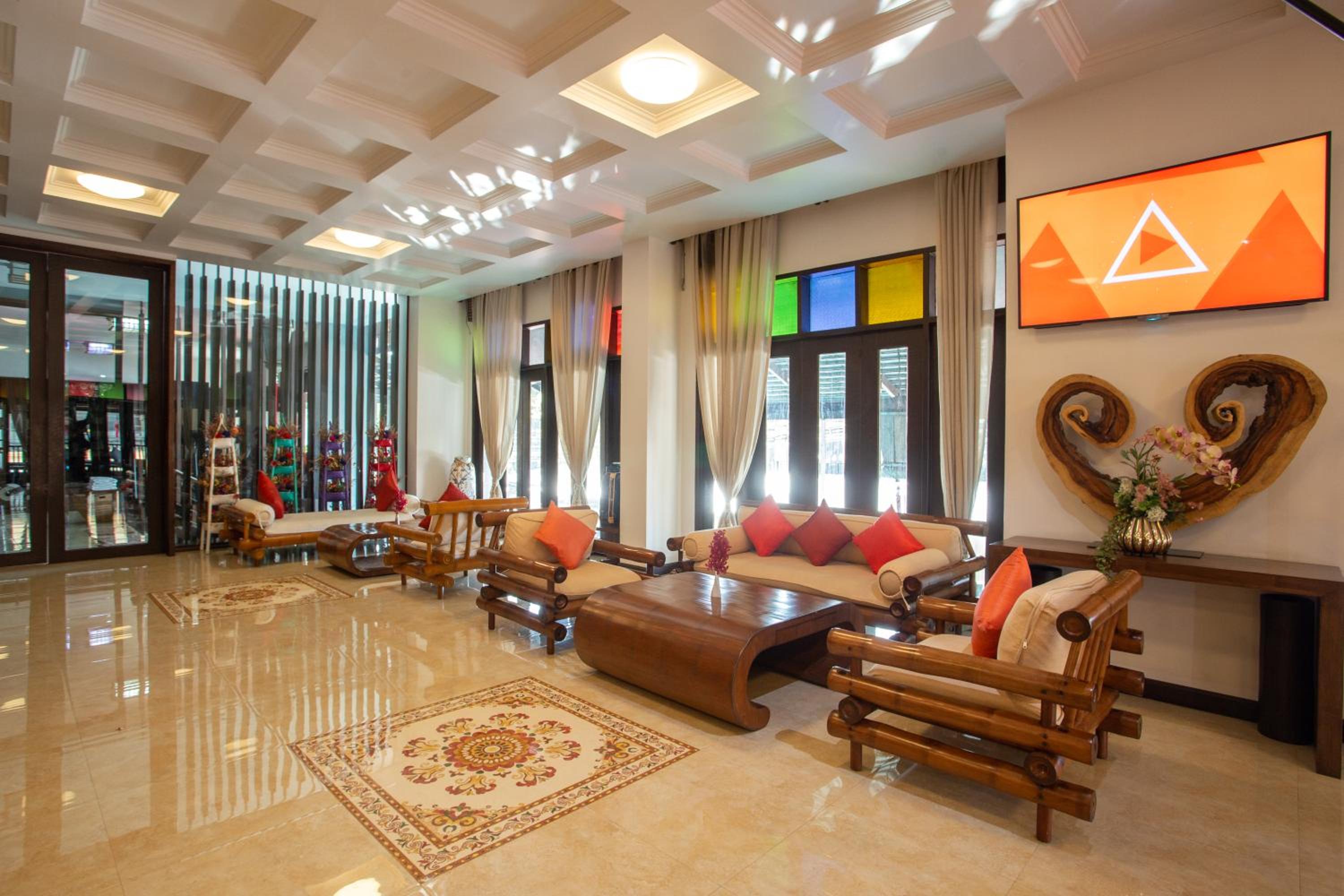 NightBazaar Inn Hotel 4