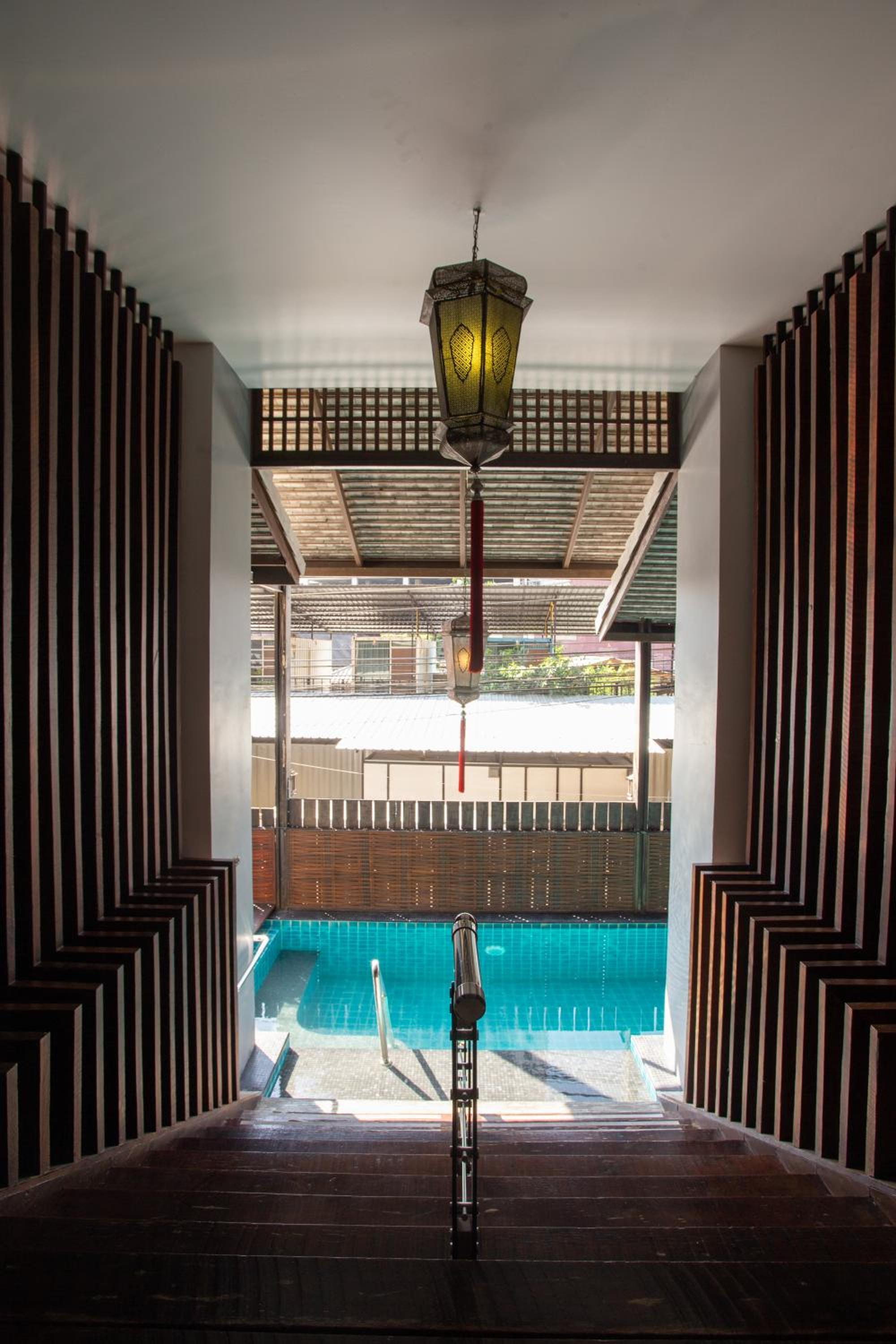 NightBazaar Inn Hotel 3