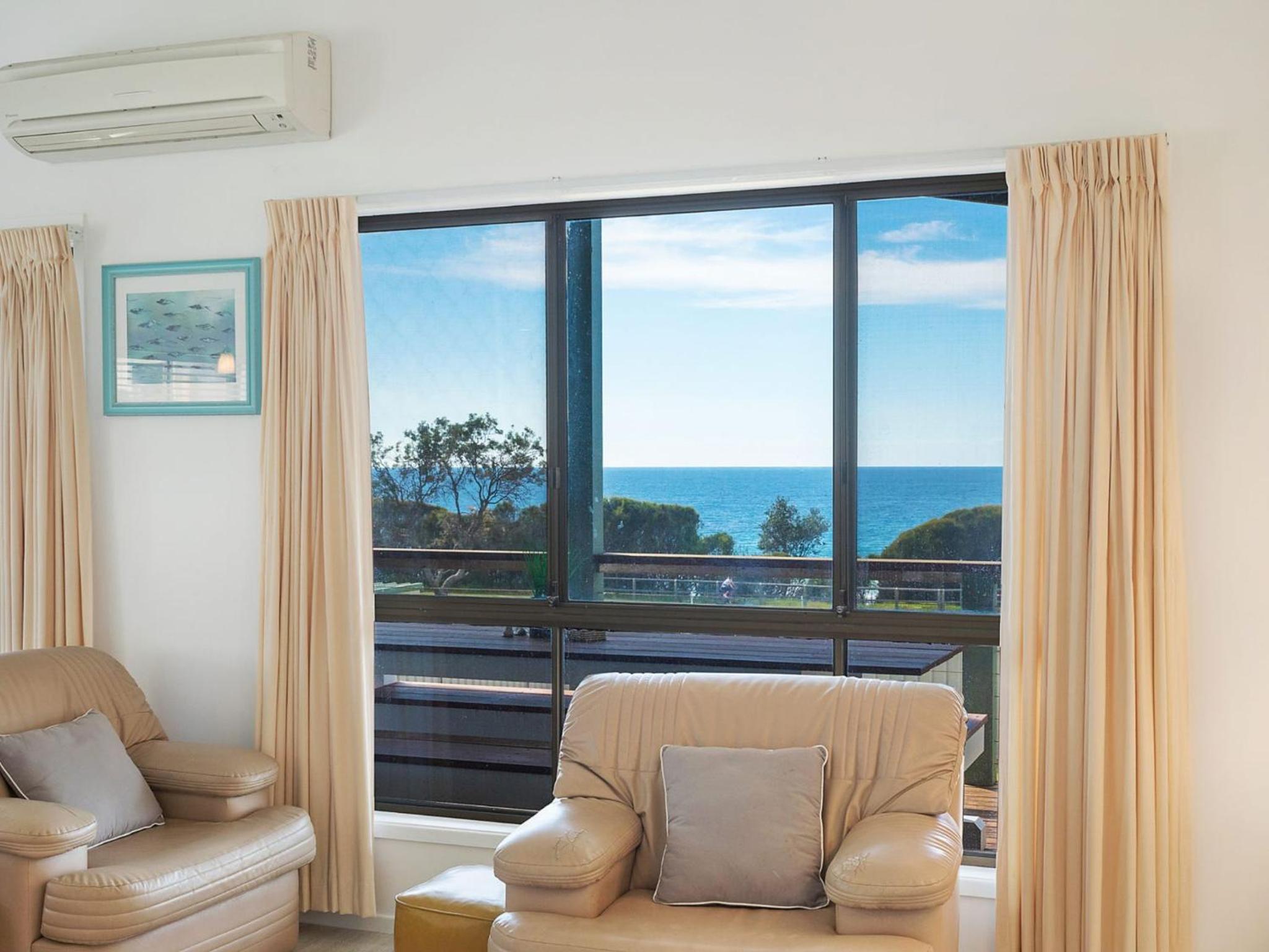 Kianga Parade Beach House