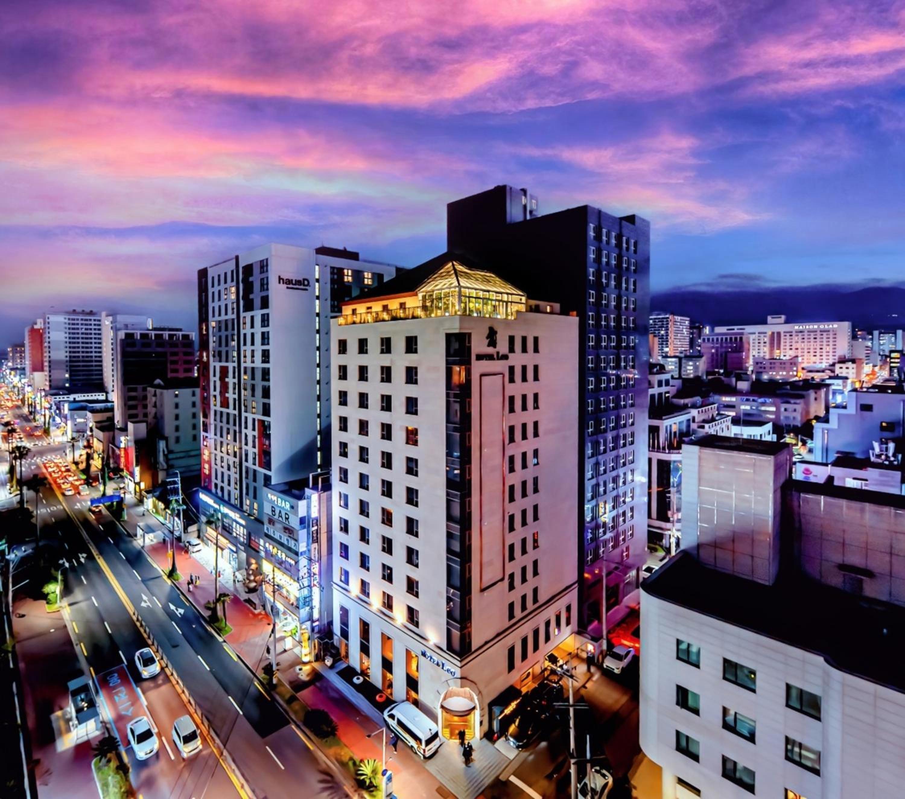 Jeju Vacations - Hotel Leo - Property Image 1