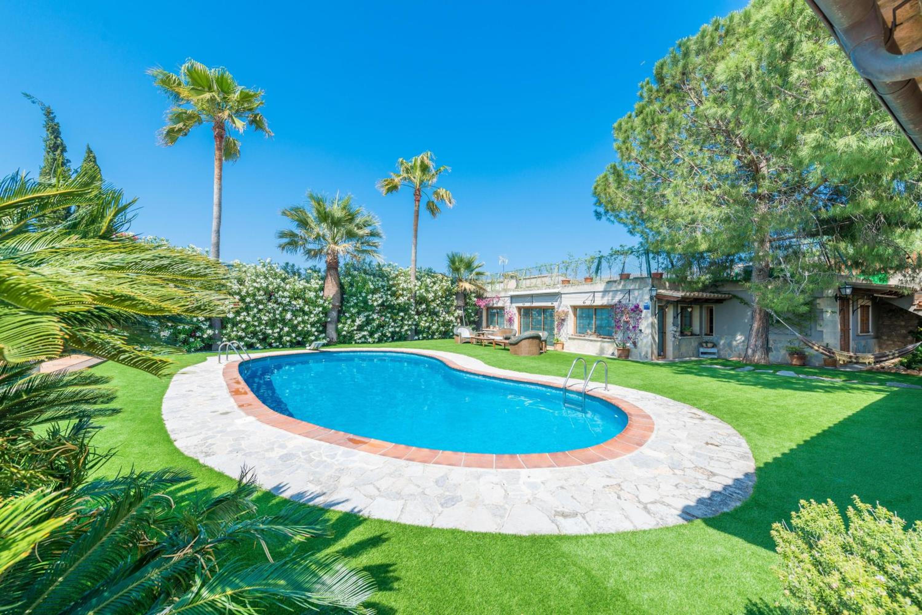 Villa Marjals 16 view 2