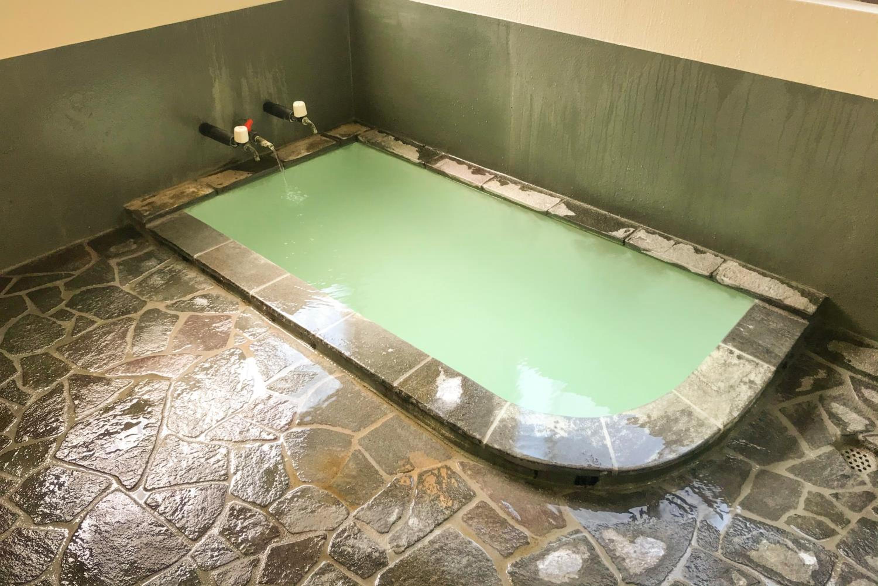 Kusatsu Onsen Eidaya