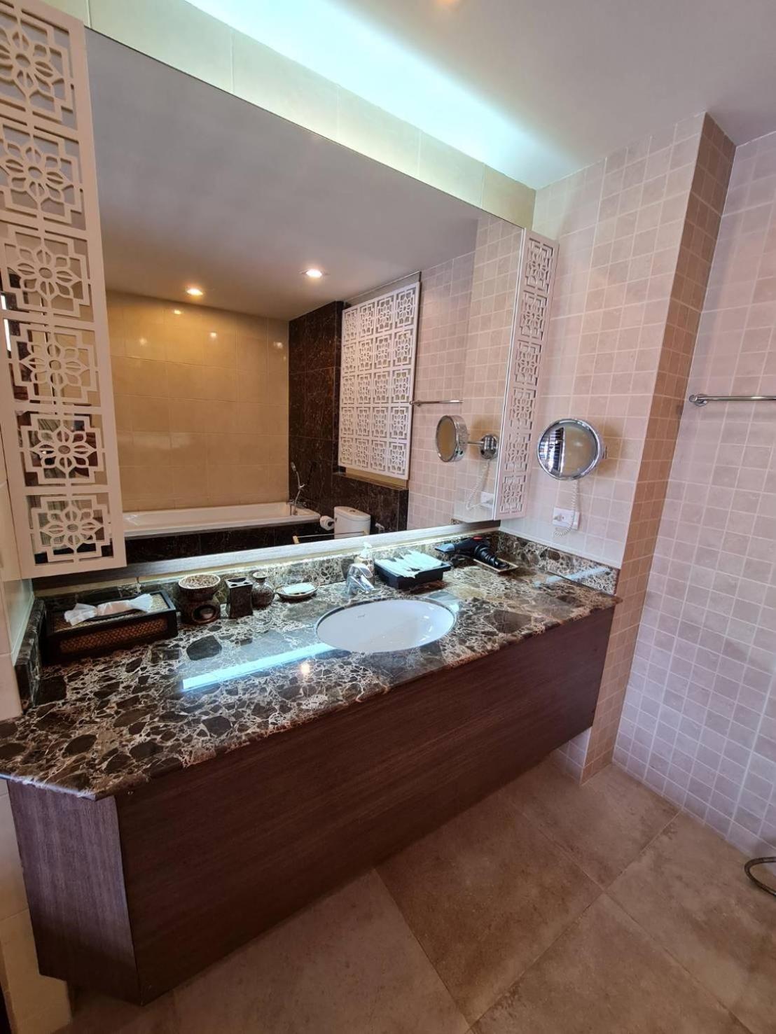 Elegancy Resort Hua Hin