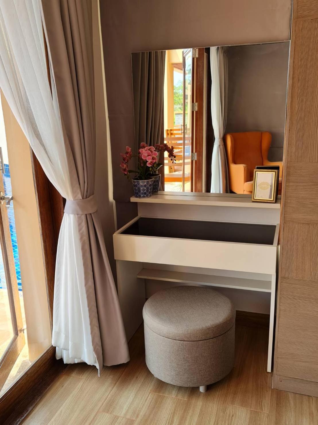 Elegancy Resort Hua Hin