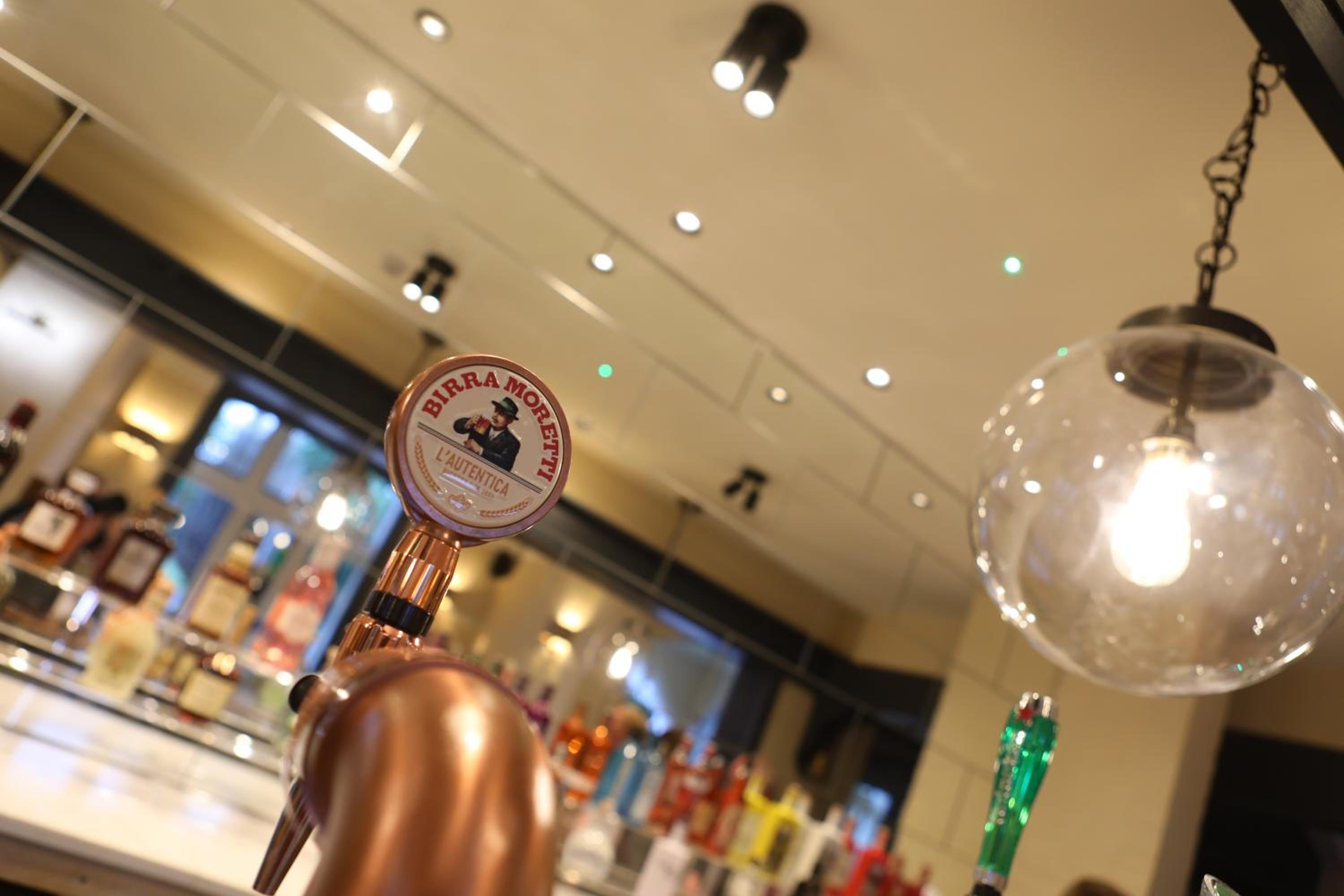 bar