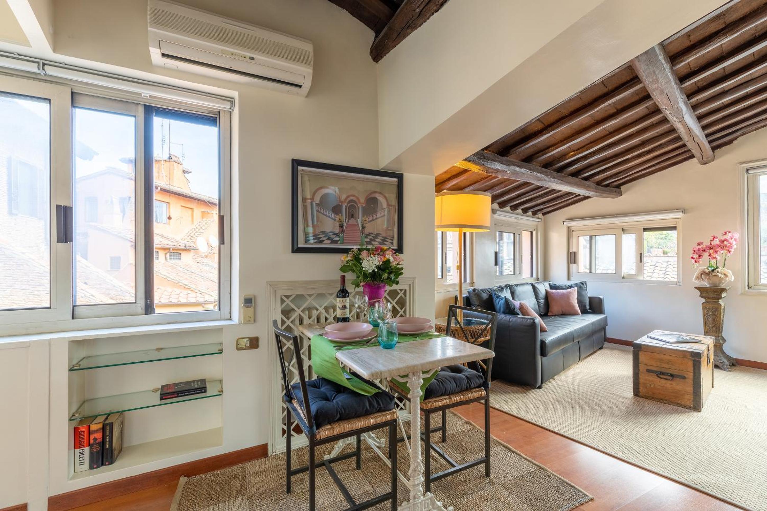 Rome As You Feel - Cozy Penthouse in Navona