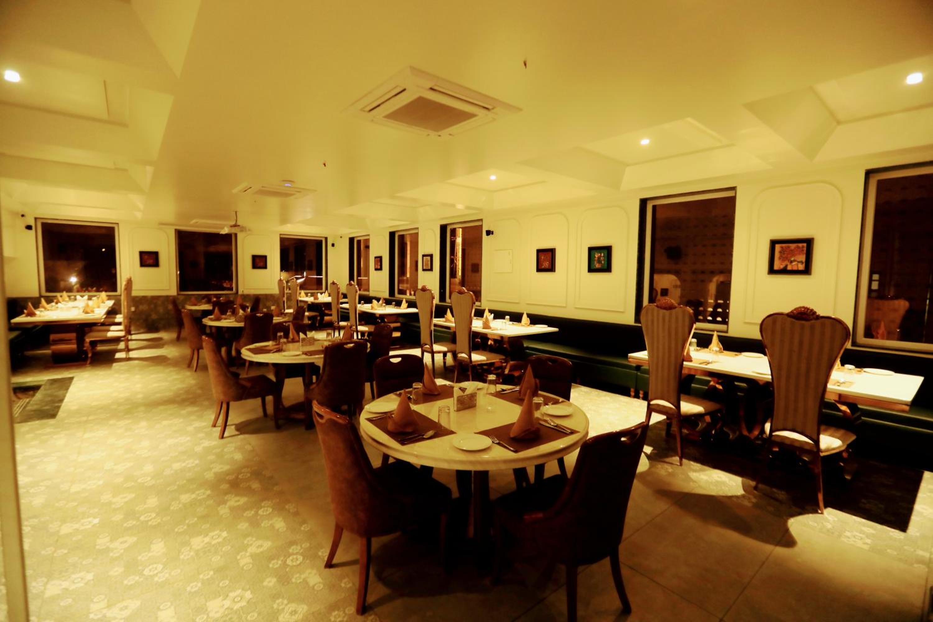 Stardom Resort Jaipur view 4