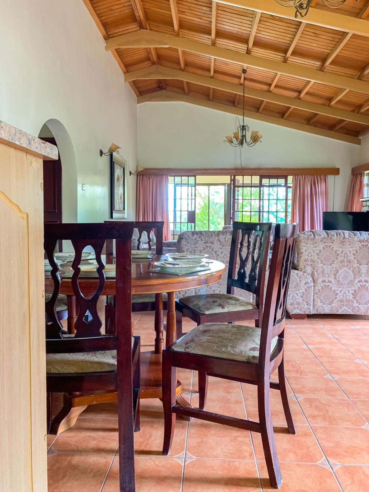 Oilepo Cottage