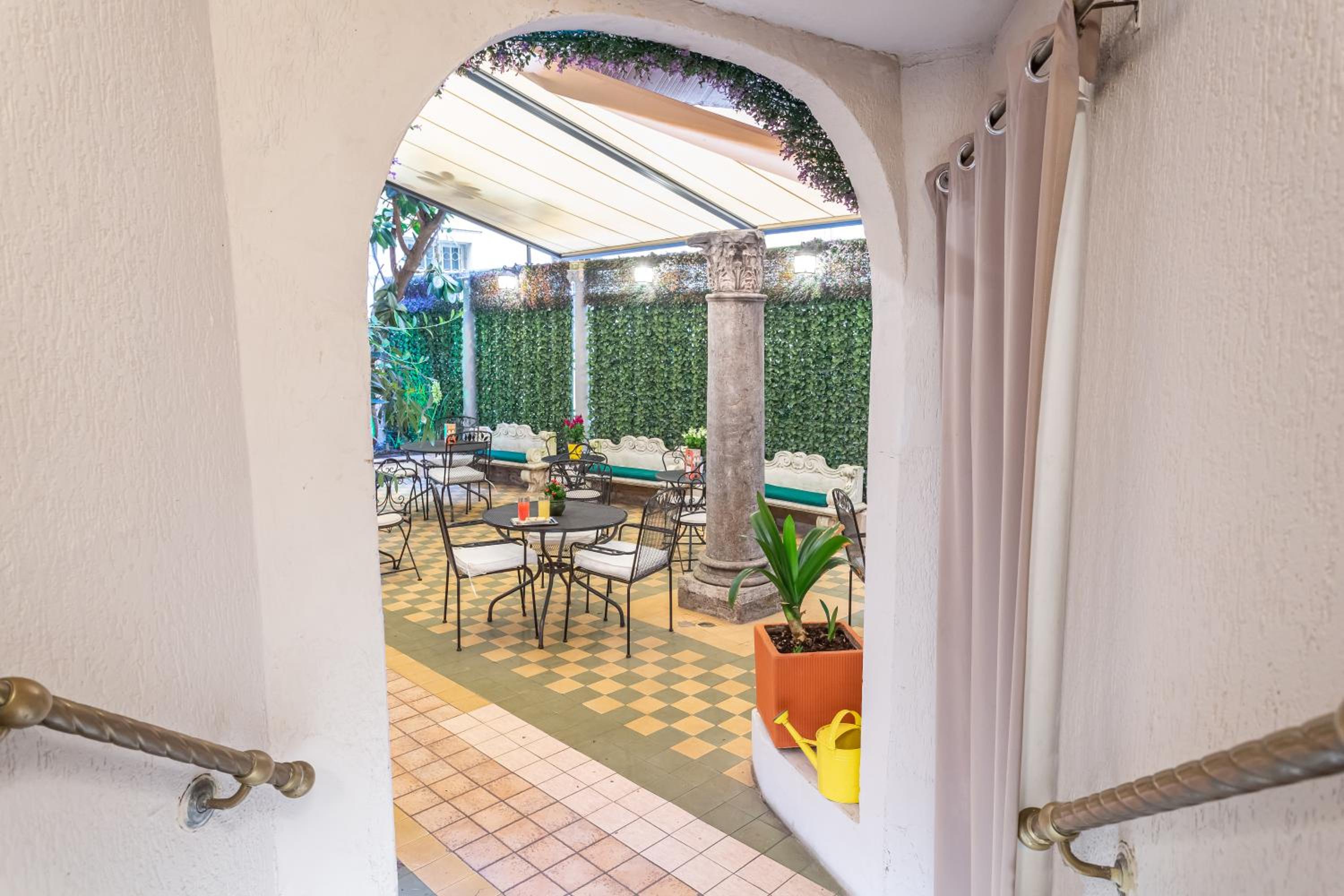 Hotel Medici-3