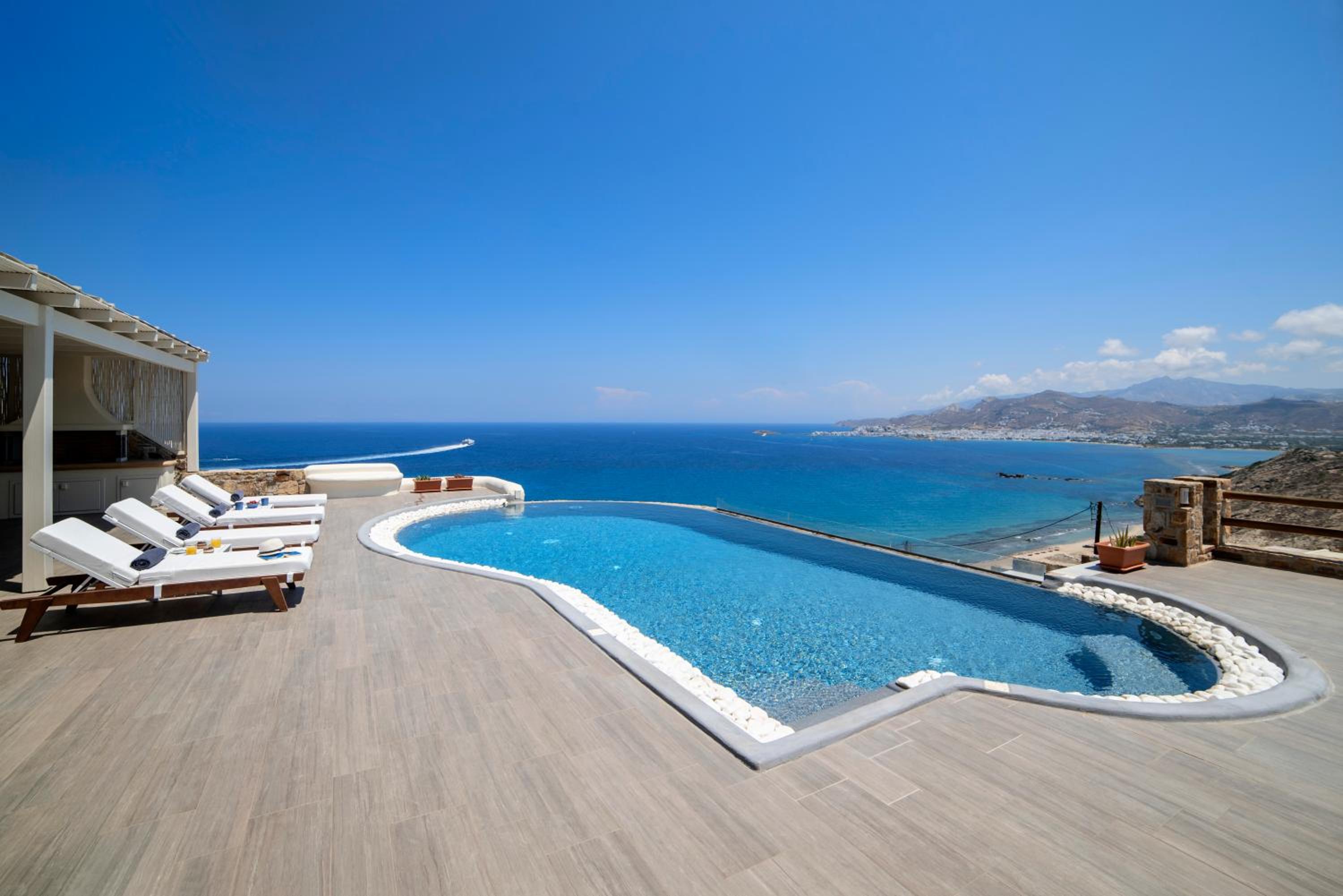 Naxos Rock Villas