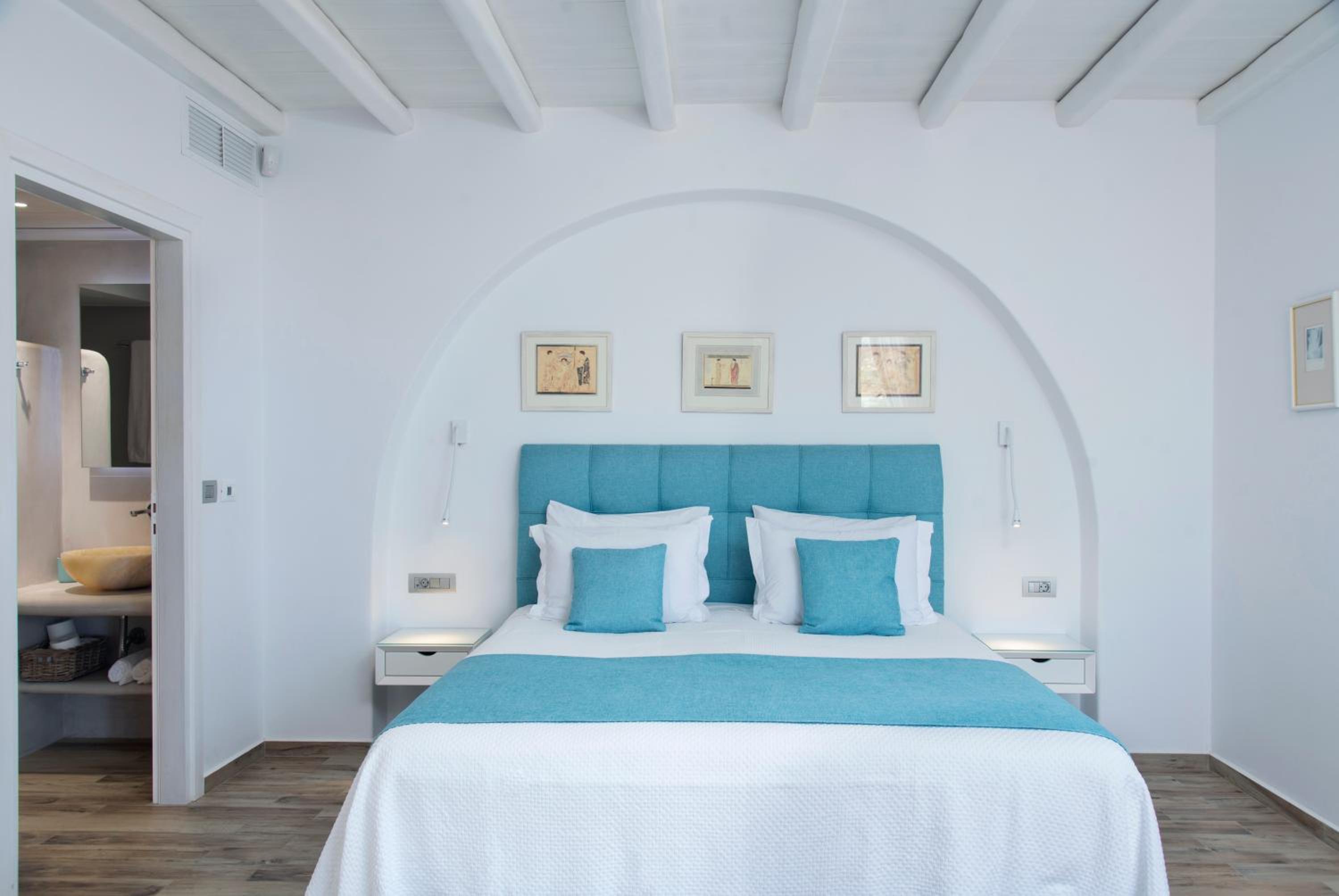 Naxos Rock Villas