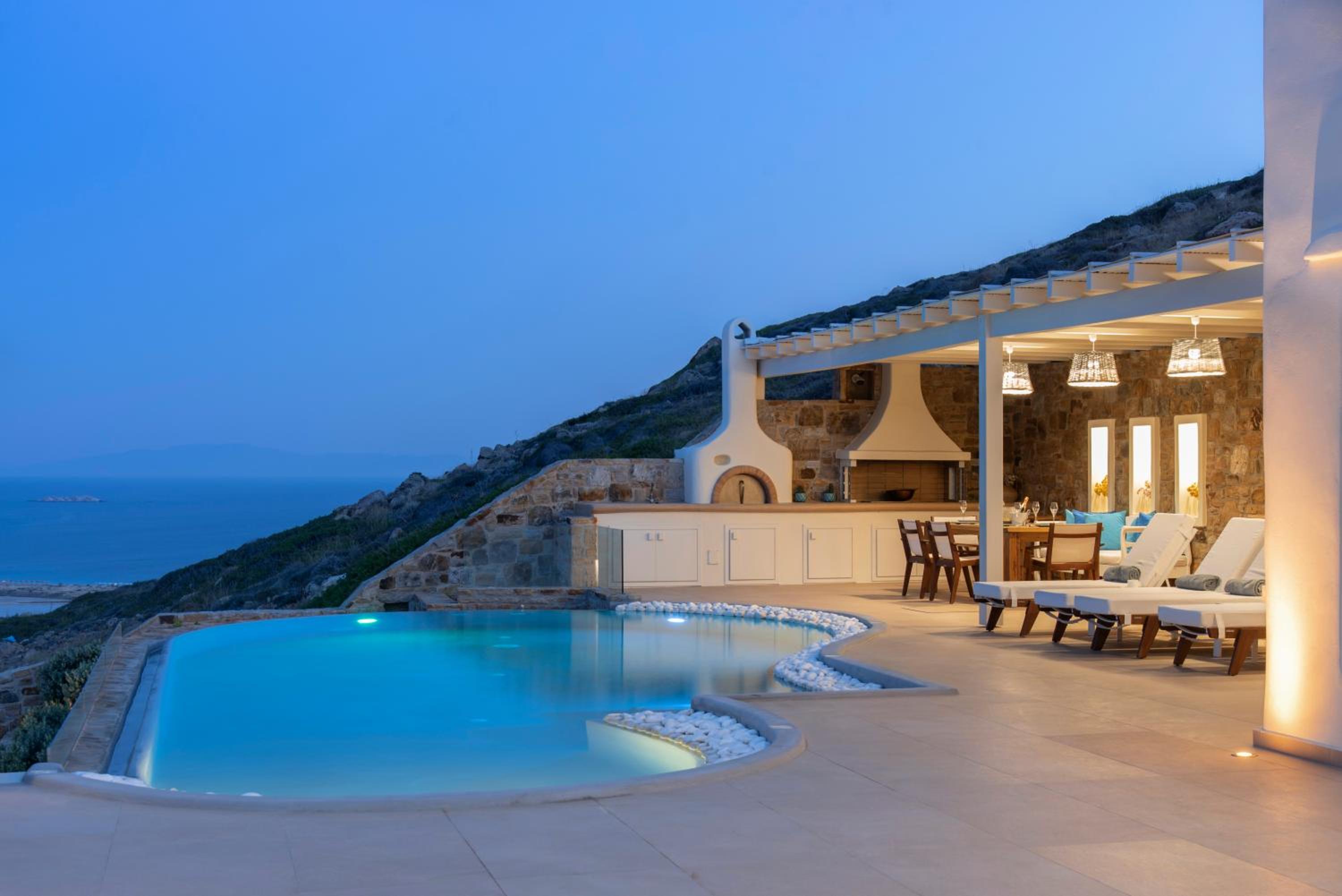 Naxos Rock Villas