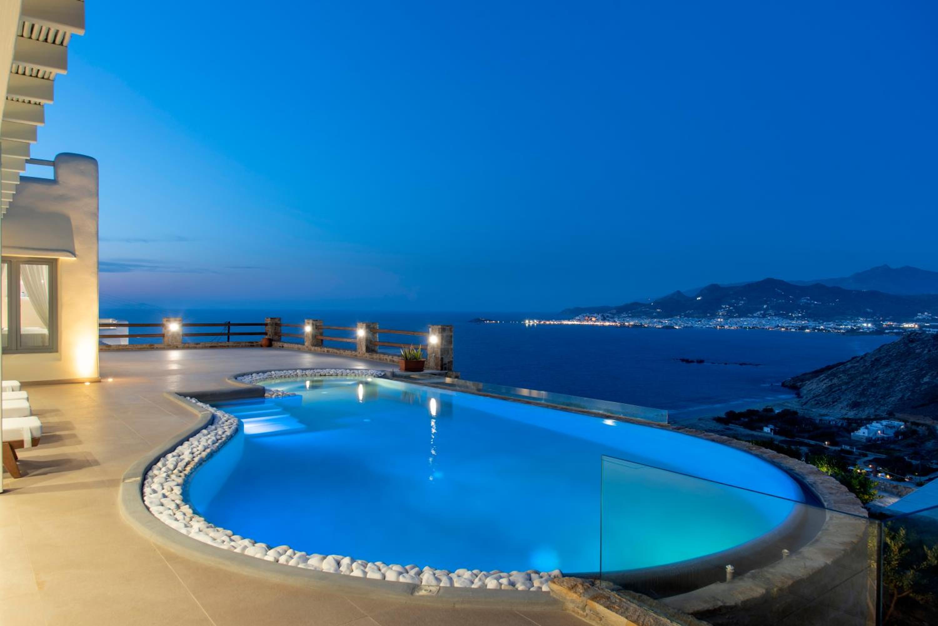 Naxos Rock Villas
