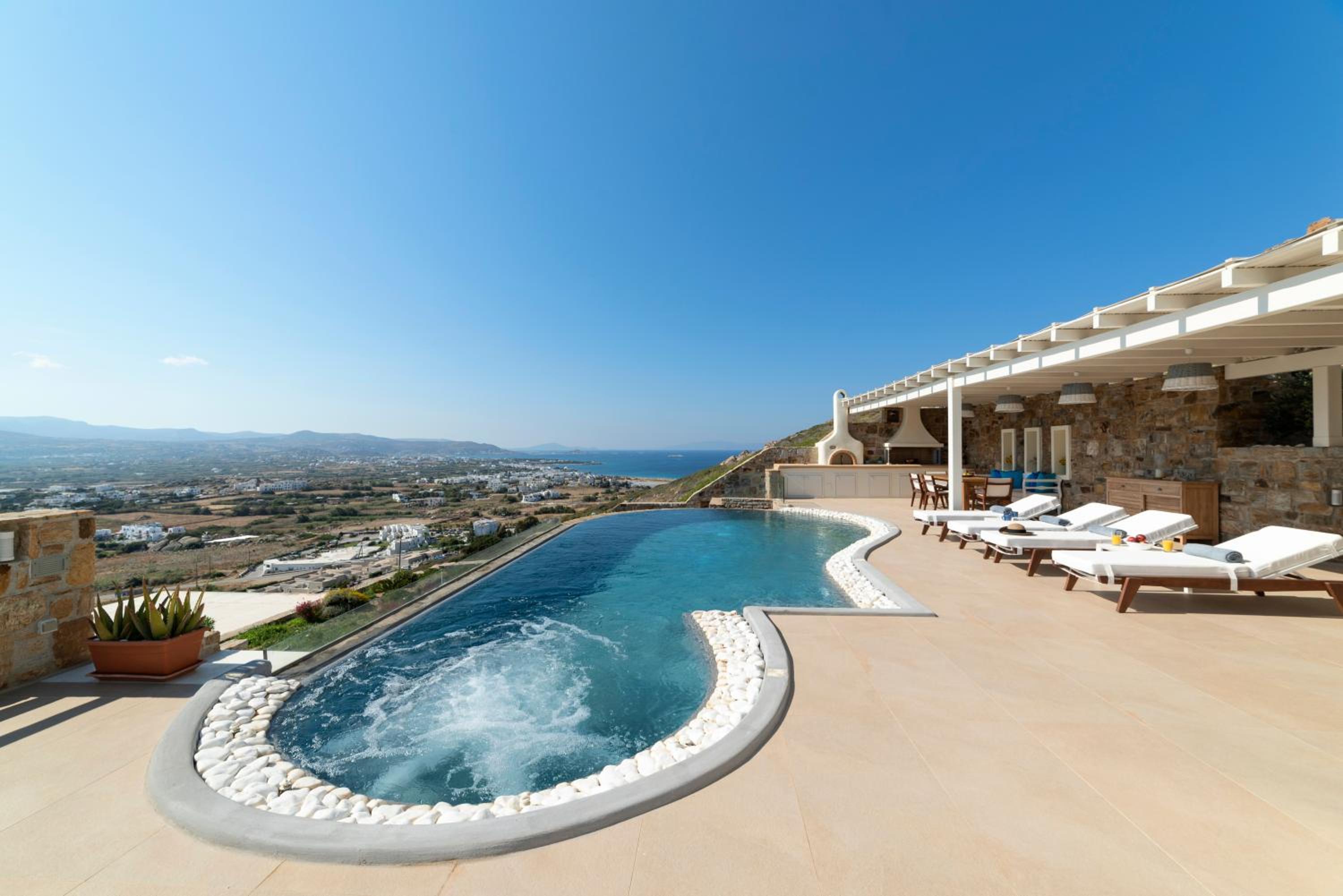 Naxos Rock Villas