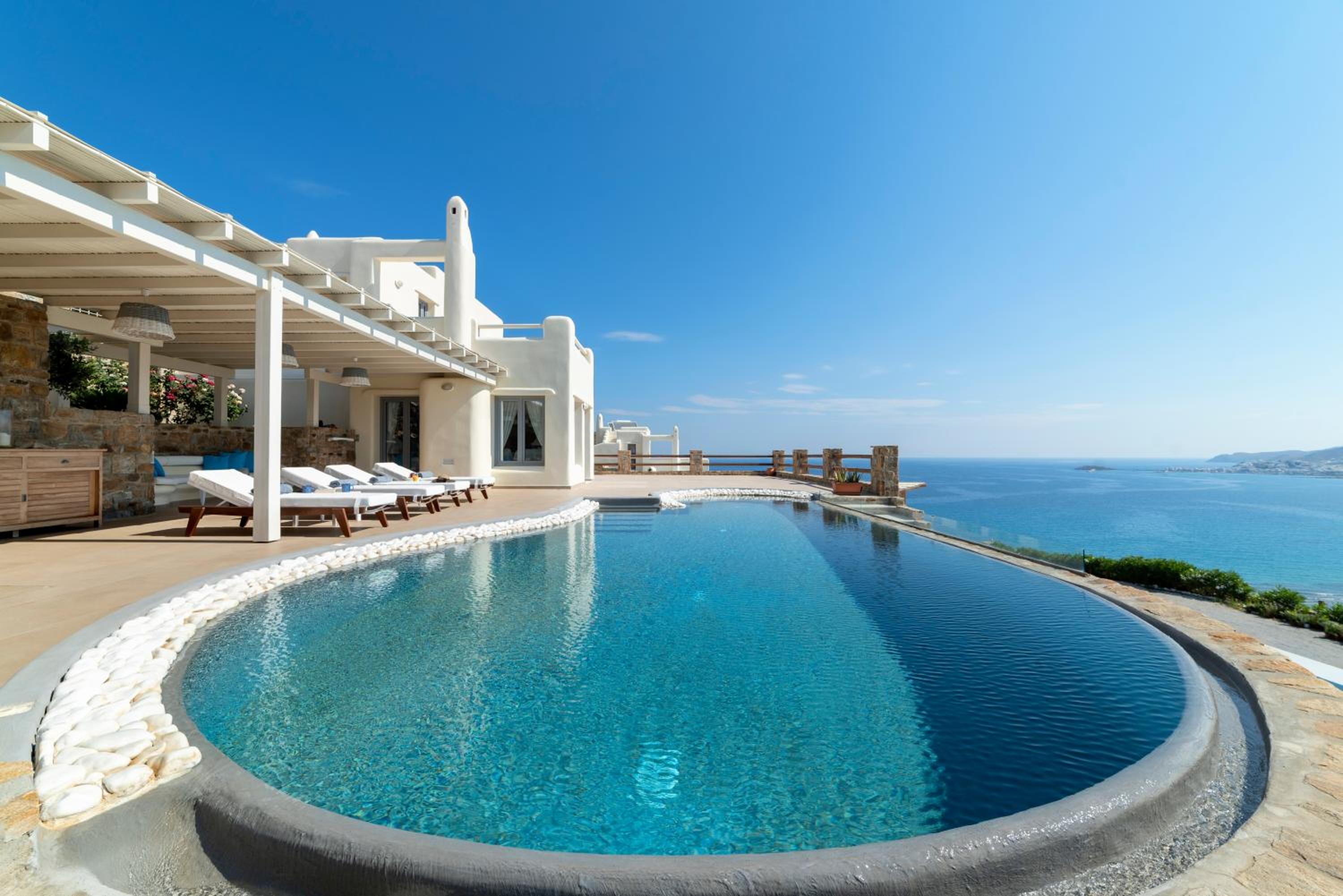 Naxos Rock Villas