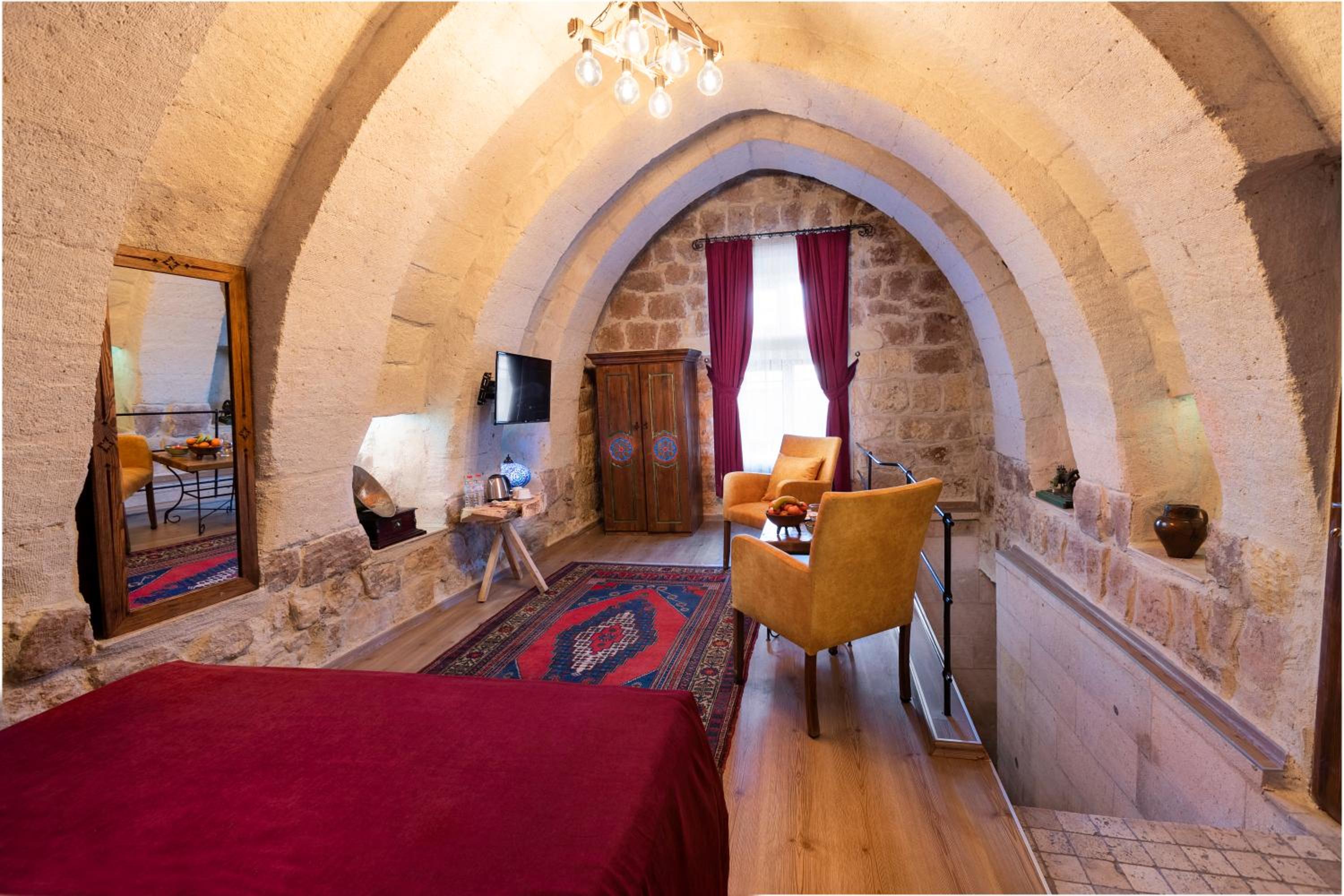 Maron Stone House - Image 52