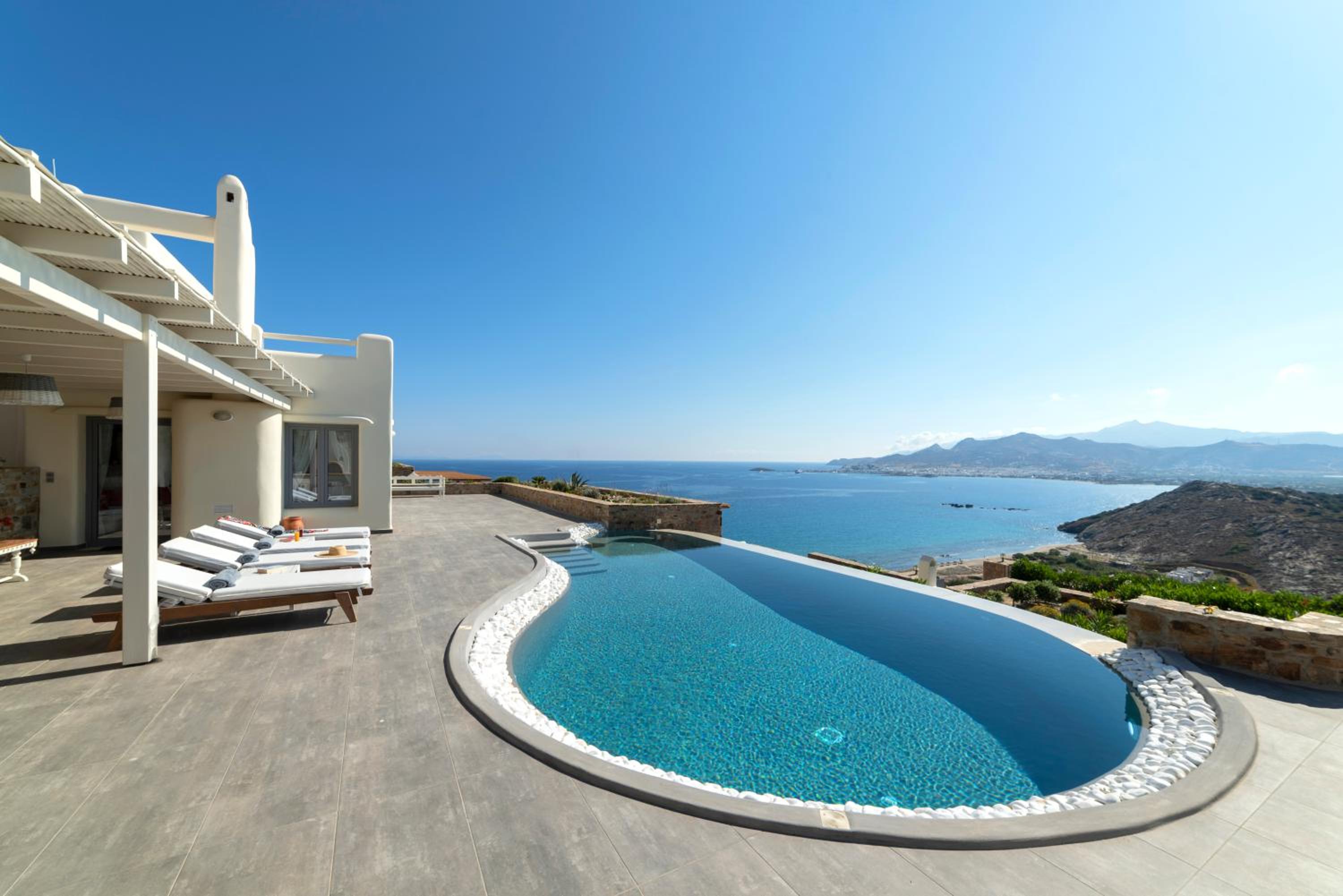 Naxos Rock Villas