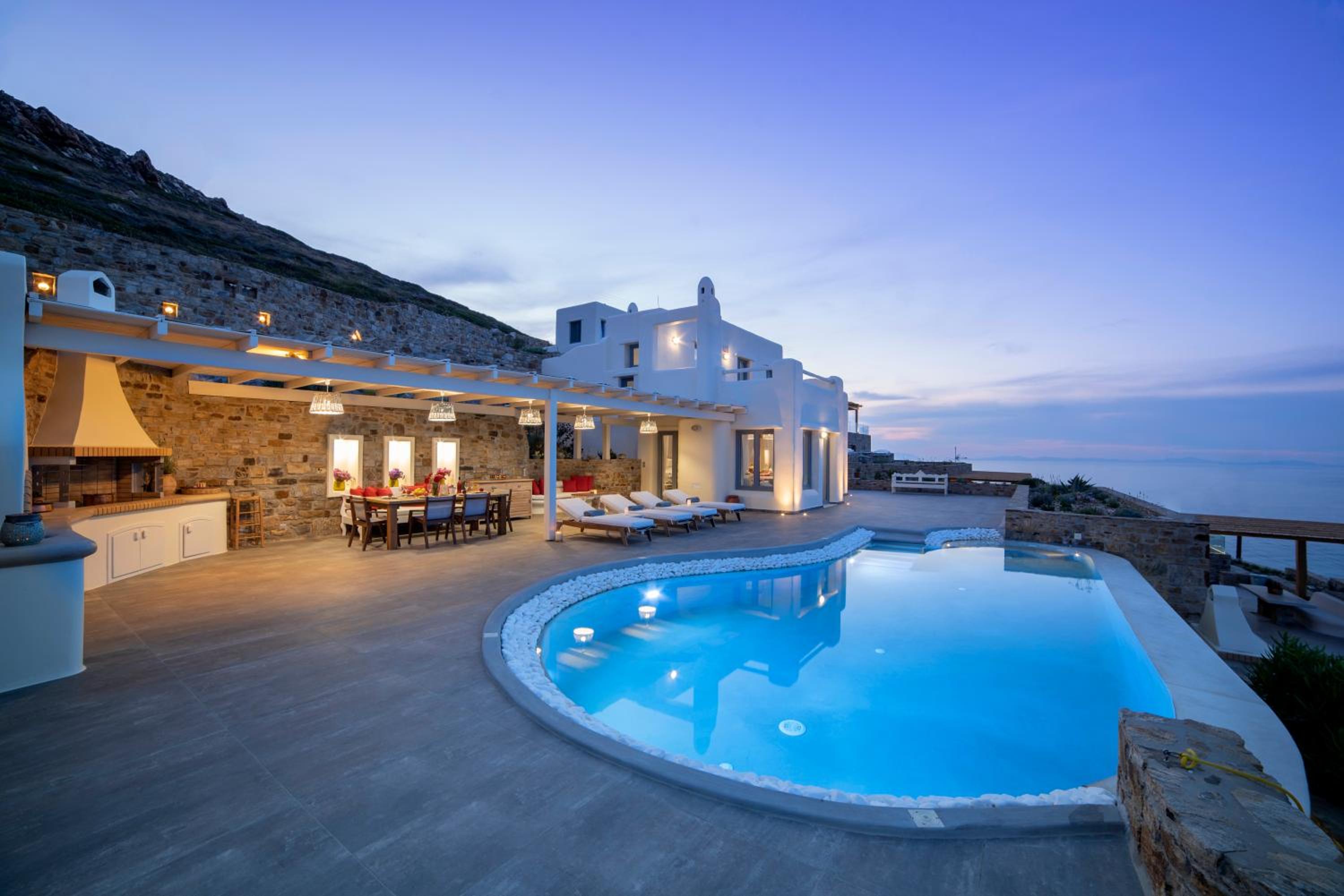 Naxos Rock Villas