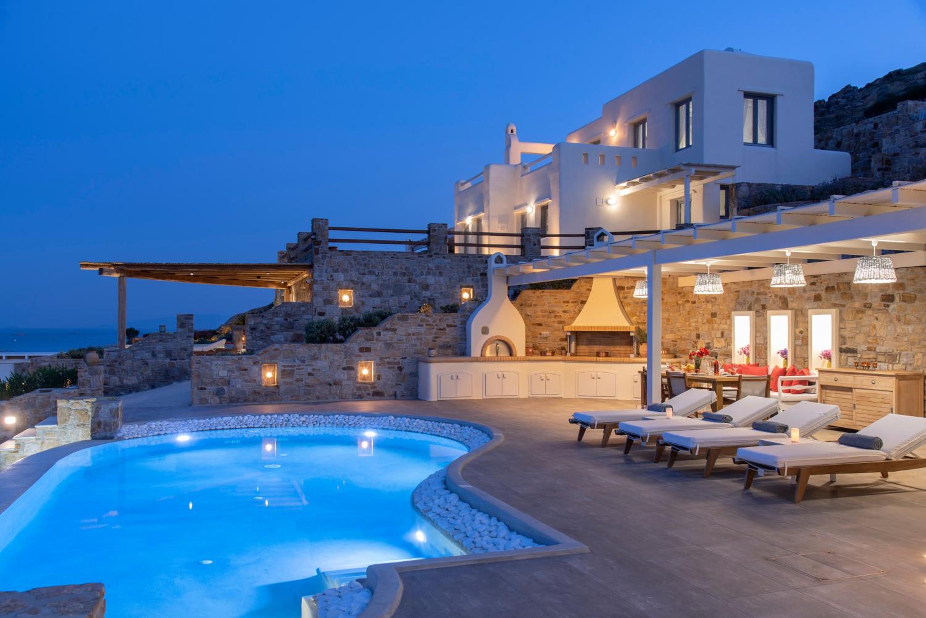 Naxos Rock Villas
