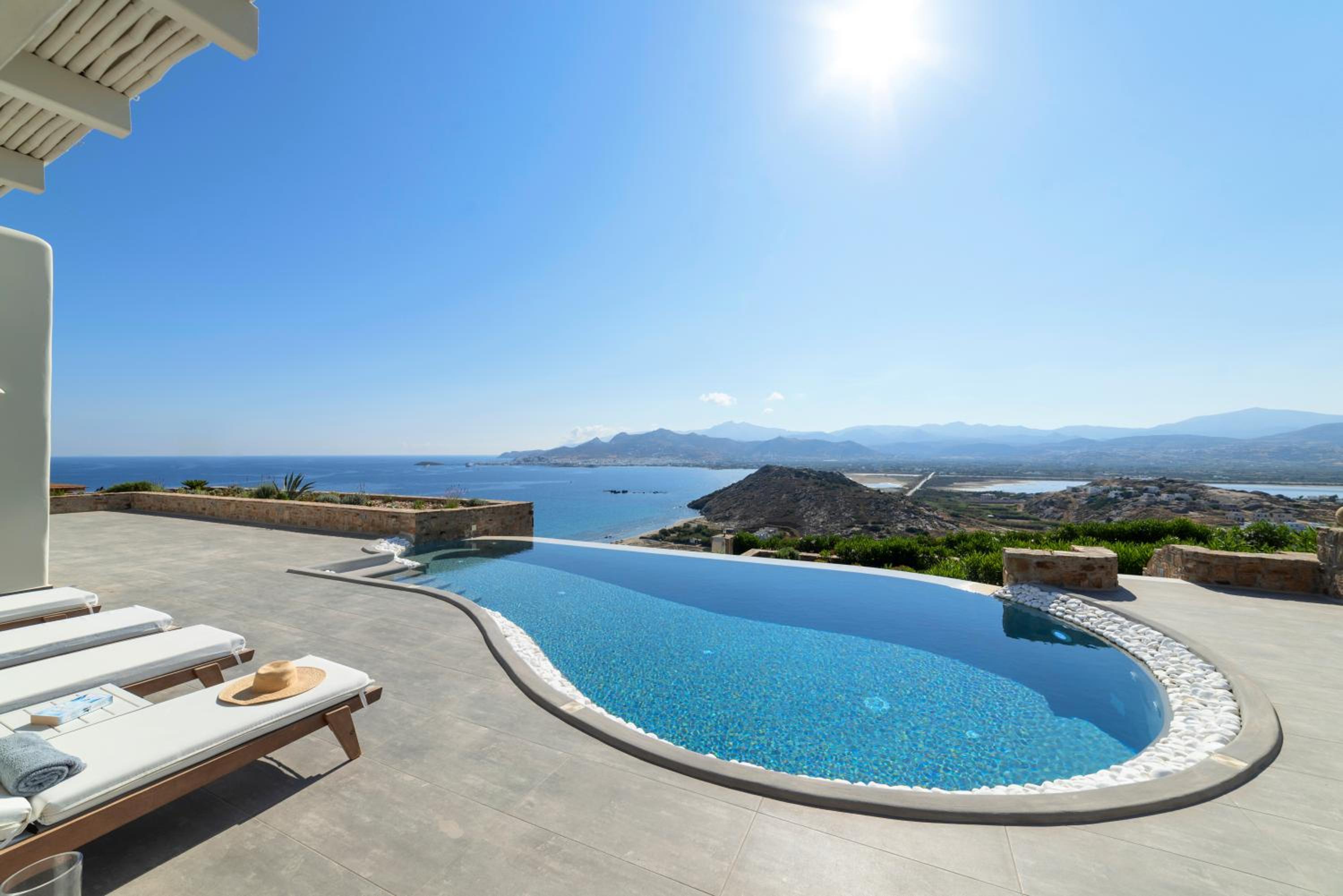 Naxos Rock Villas