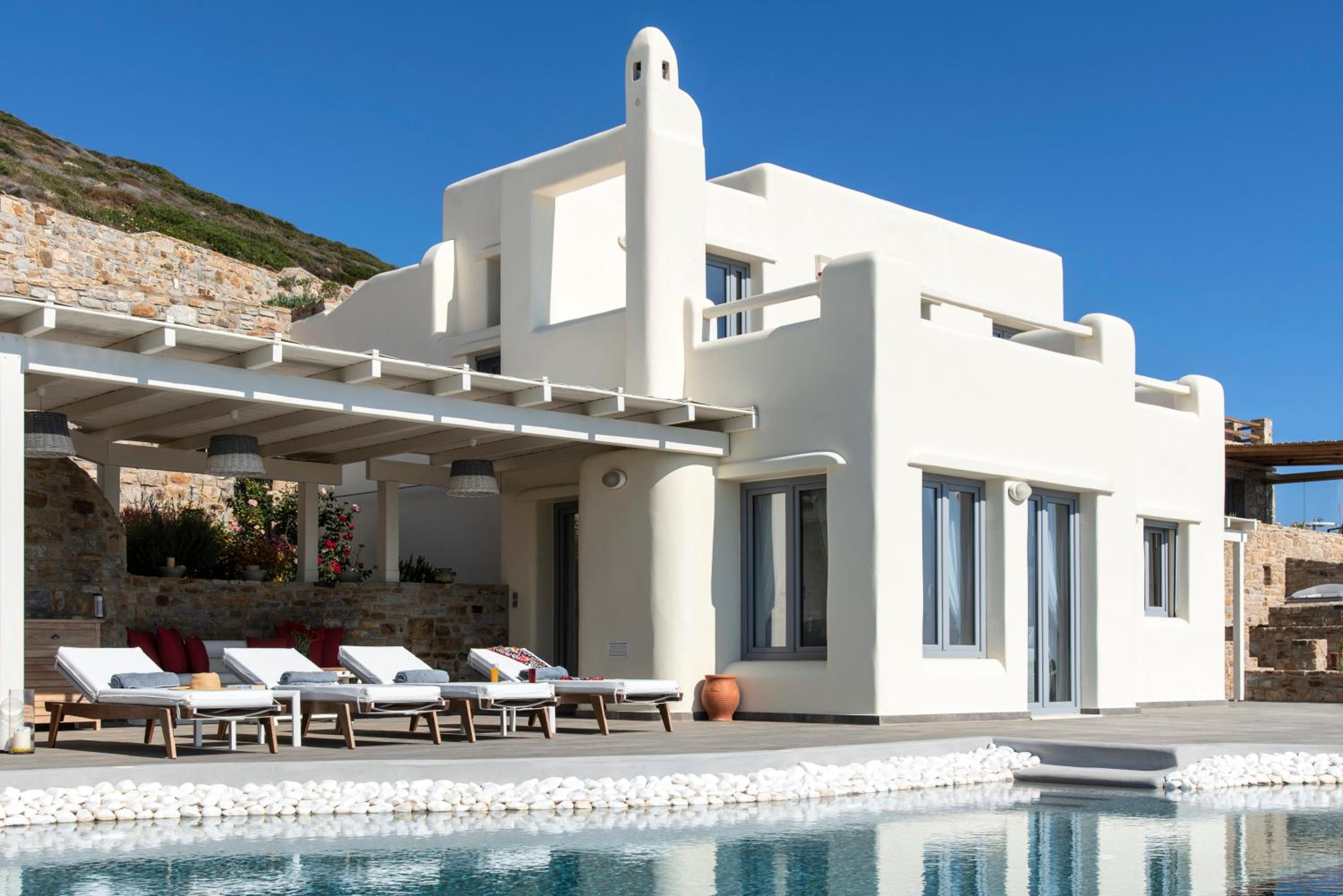 Naxos Rock Villas