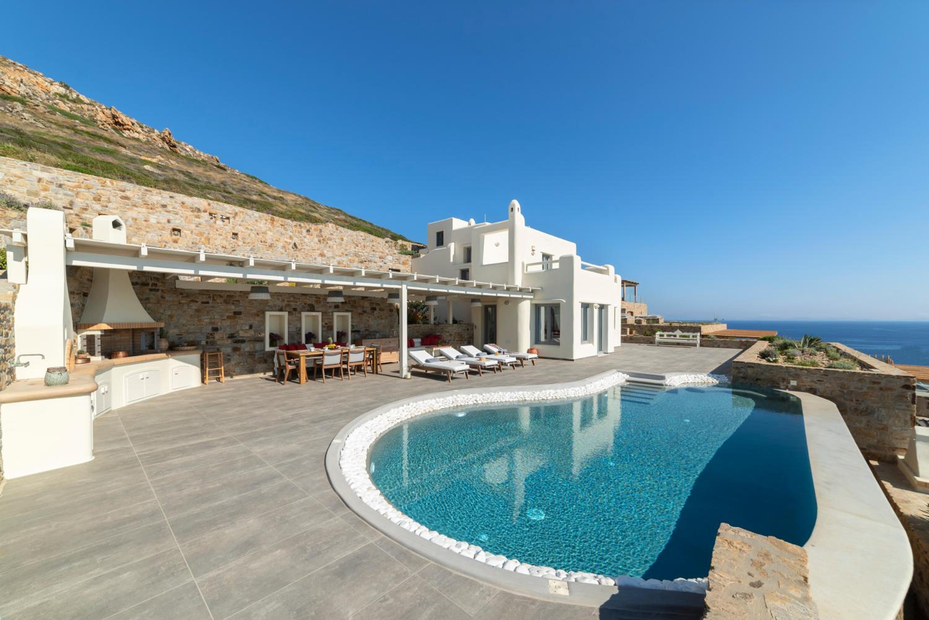 Naxos Rock Villas