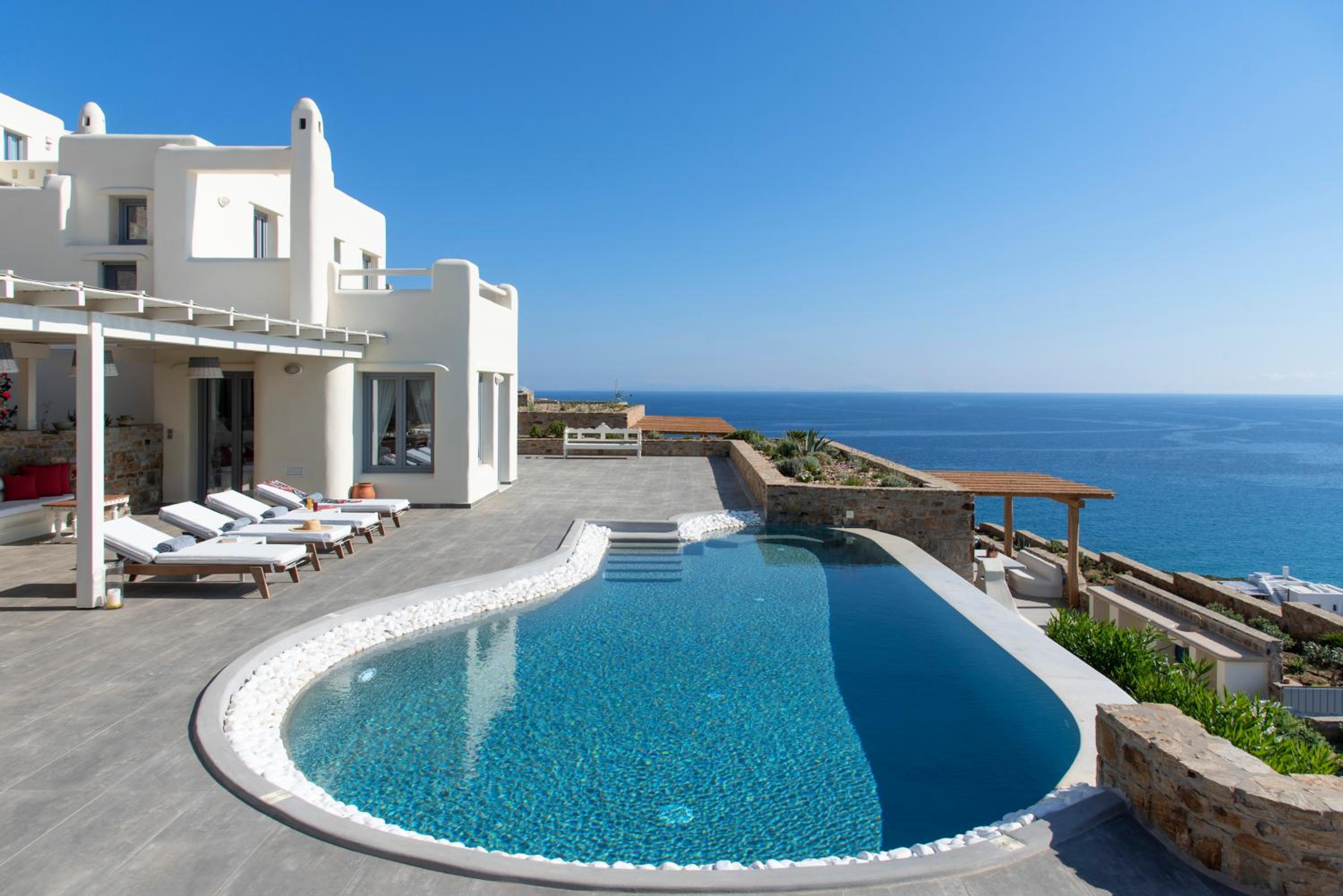 Naxos Rock Villas