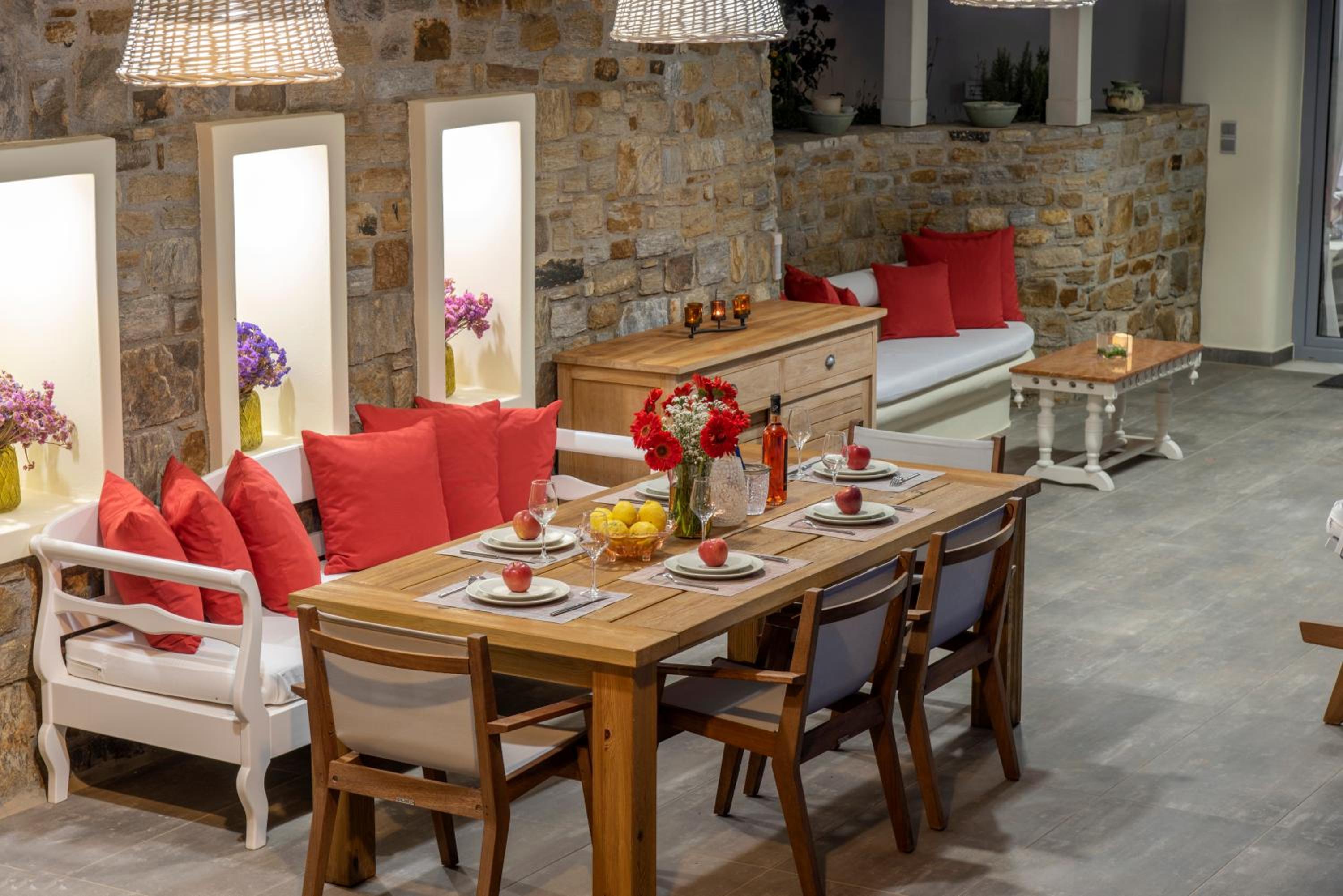 Naxos Rock Villas