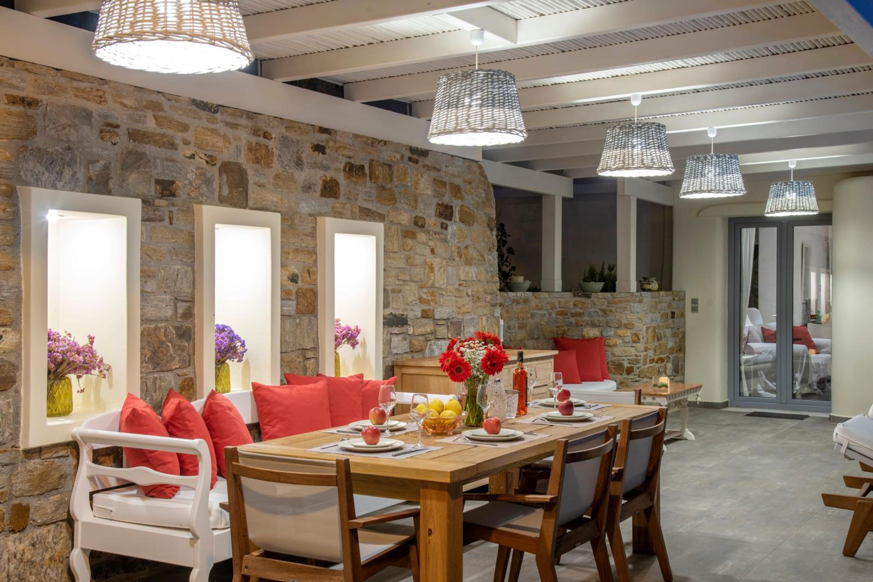 Naxos Rock Villas
