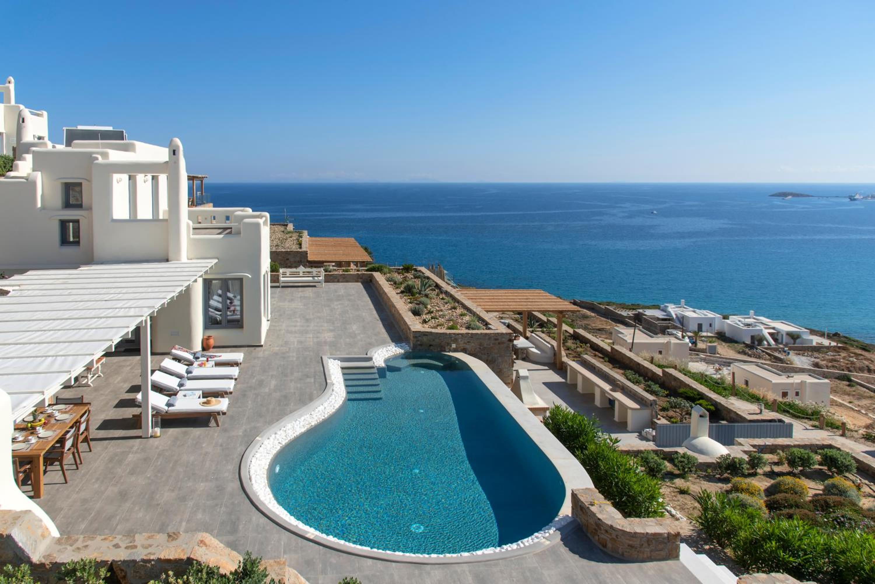Naxos Rock Villas