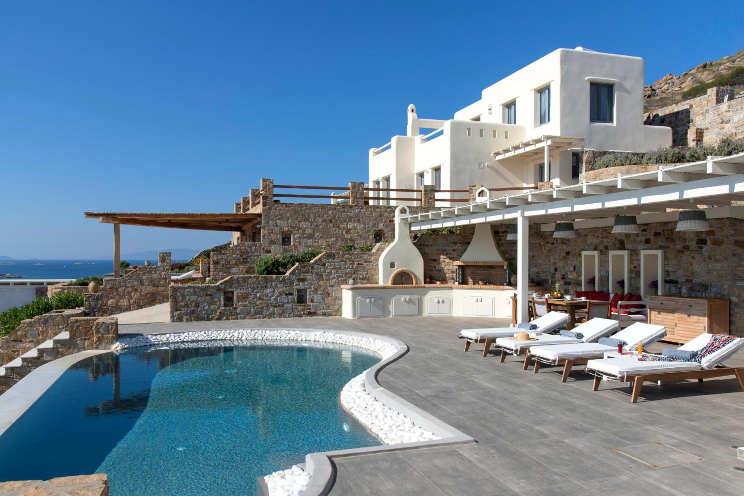 Naxos Rock Villas