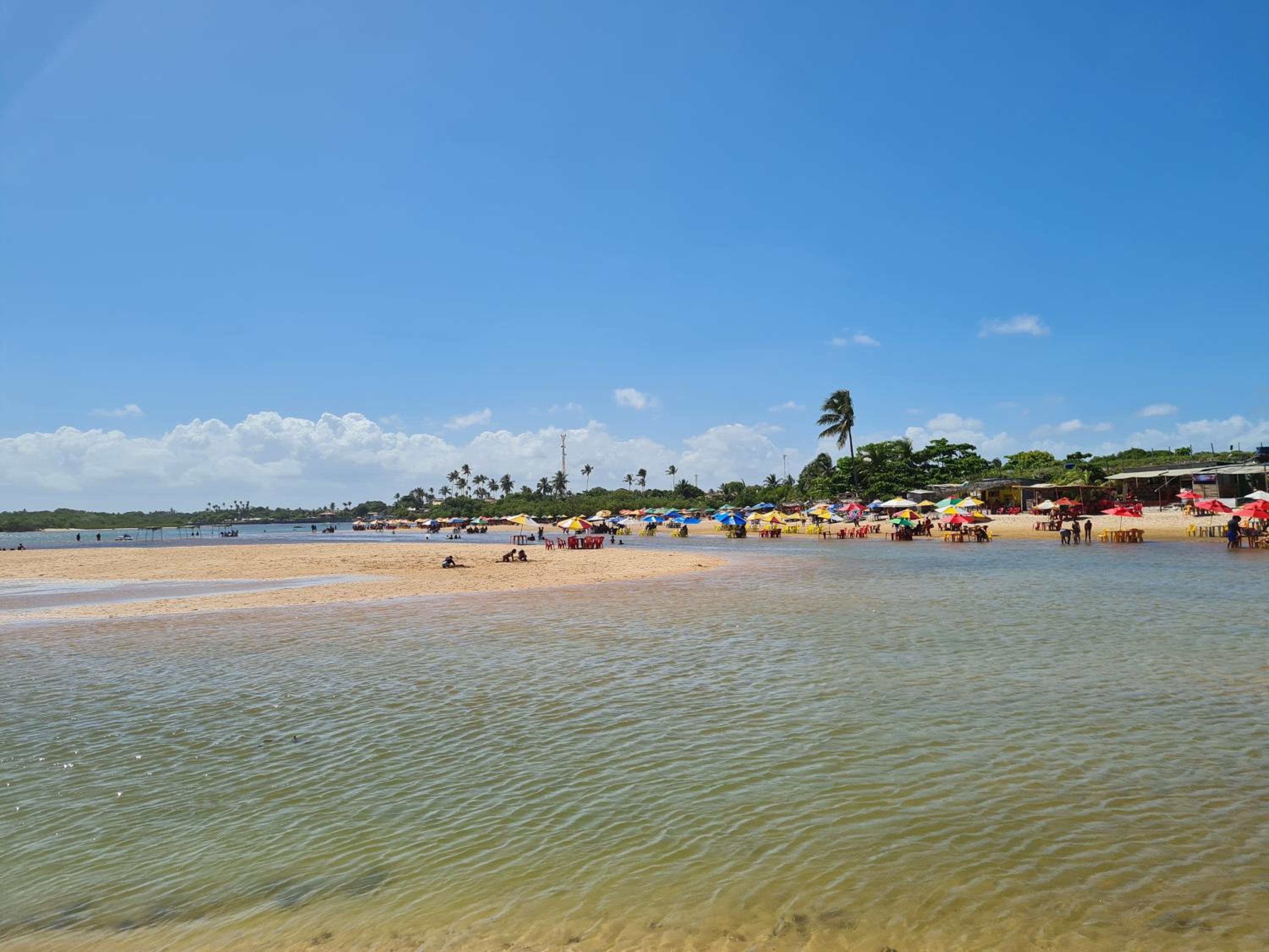 Casa 4 quartos no Condomínio parque de Jacuipe com acesso a praia e ao rio jacuipe