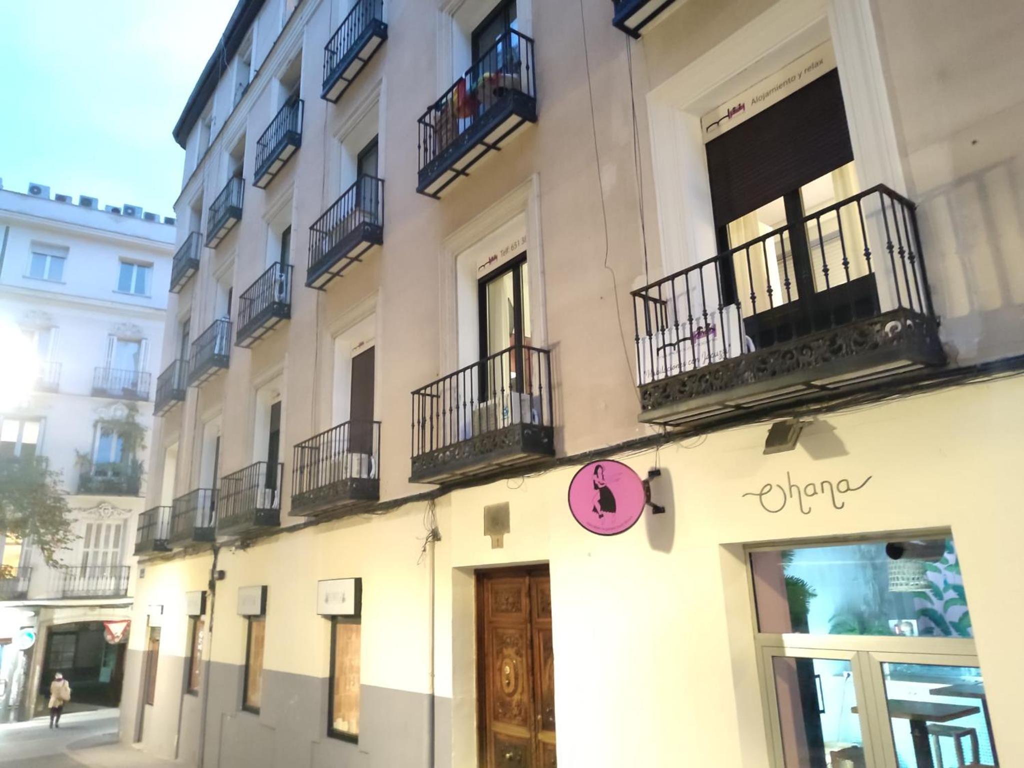 Madrid House Rooms view 4