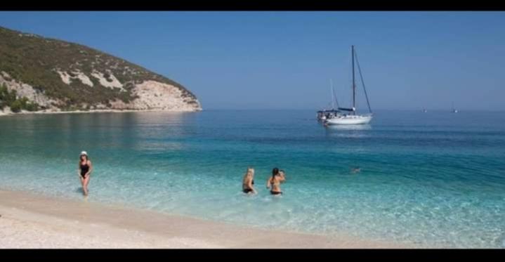 Studio by the beach - Vlore