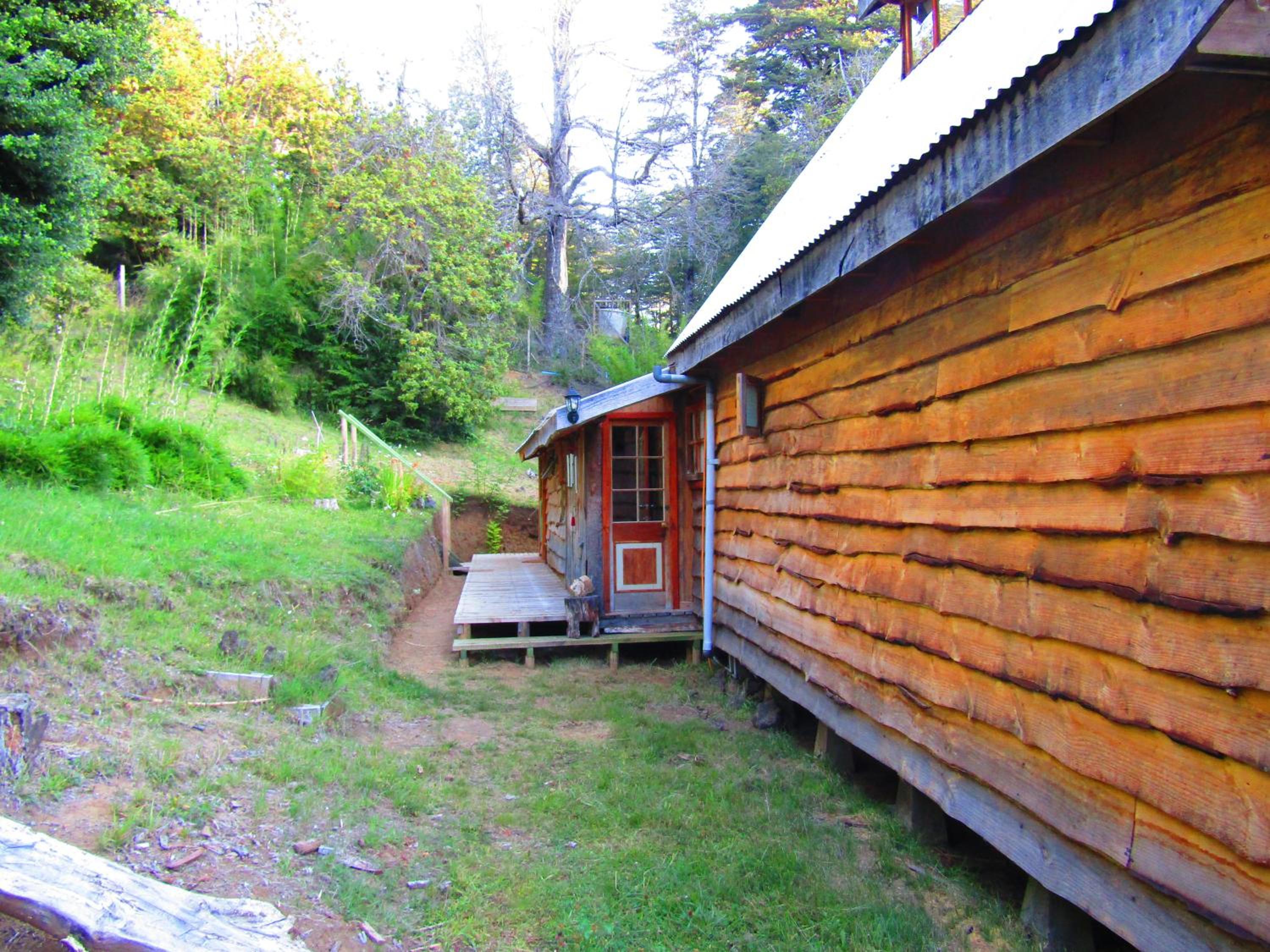 Refugio Montaña Kultrun Mawida, Mini-Cabaña con baño y cocina privada WIFI