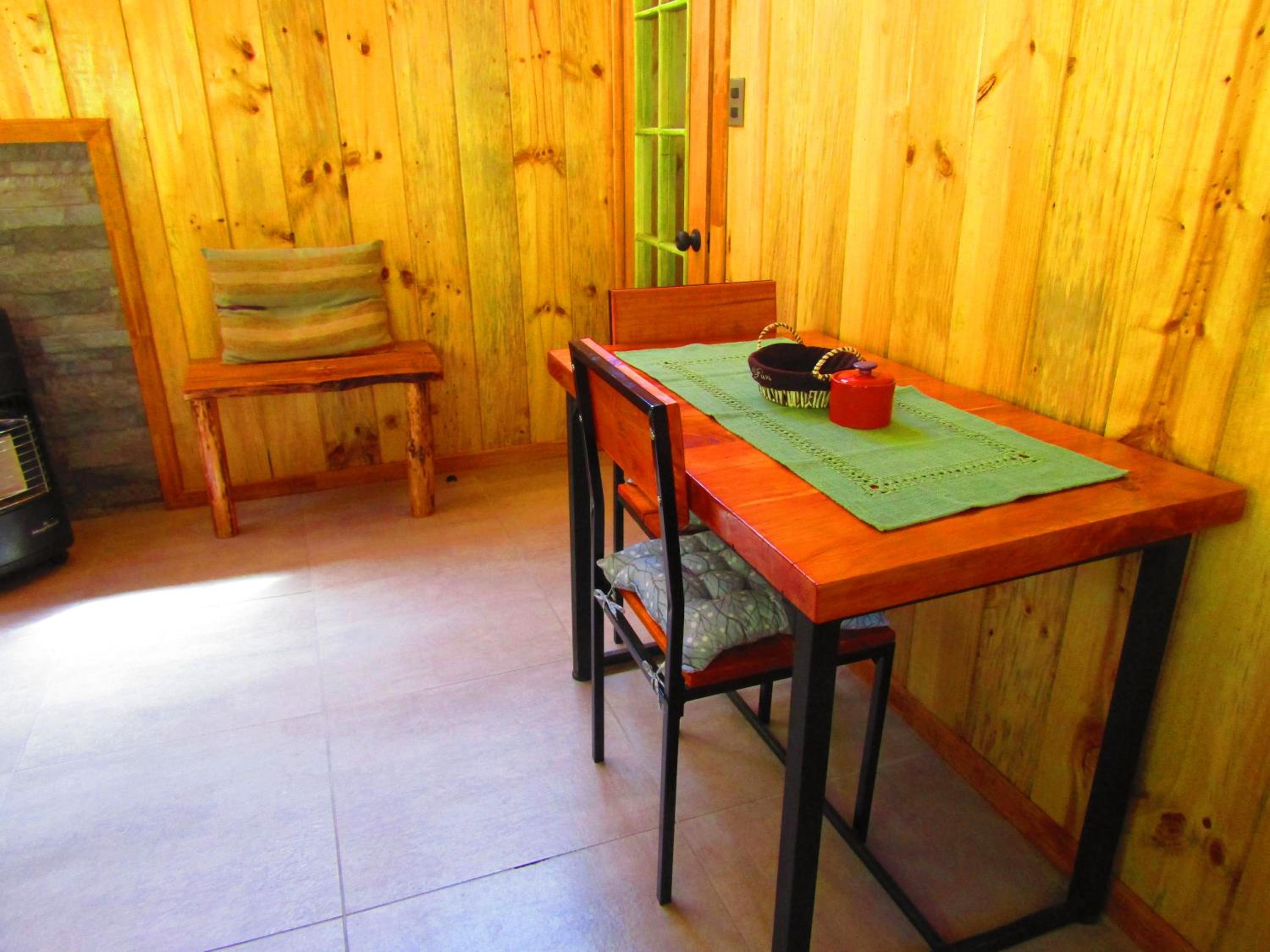 Refugio Montaña Kultrun Mawida, Mini-Cabaña con baño y cocina privada WIFI