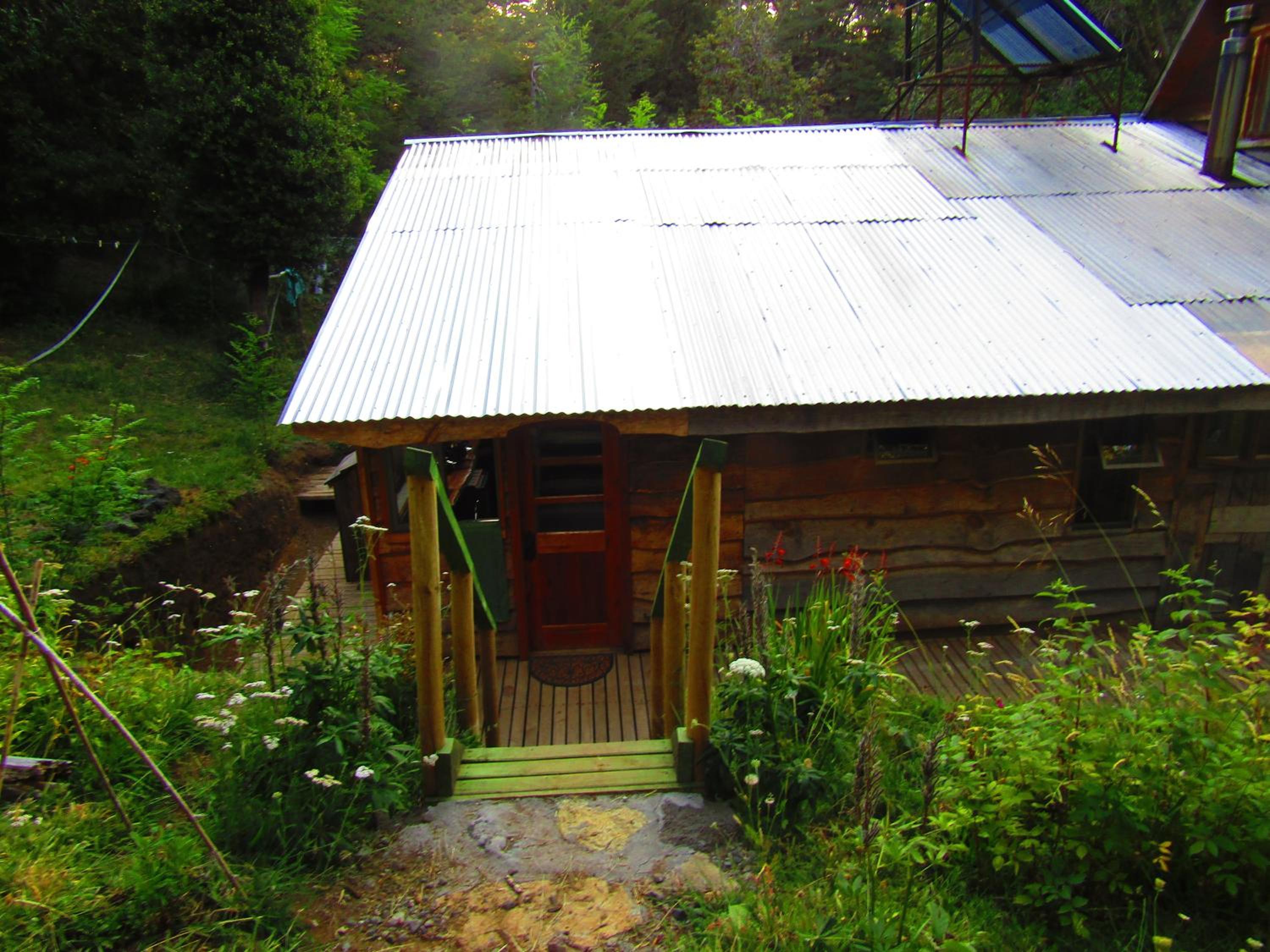 Refugio Montaña Kultrun Mawida, Mini-Cabaña con baño y cocina privada WIFI