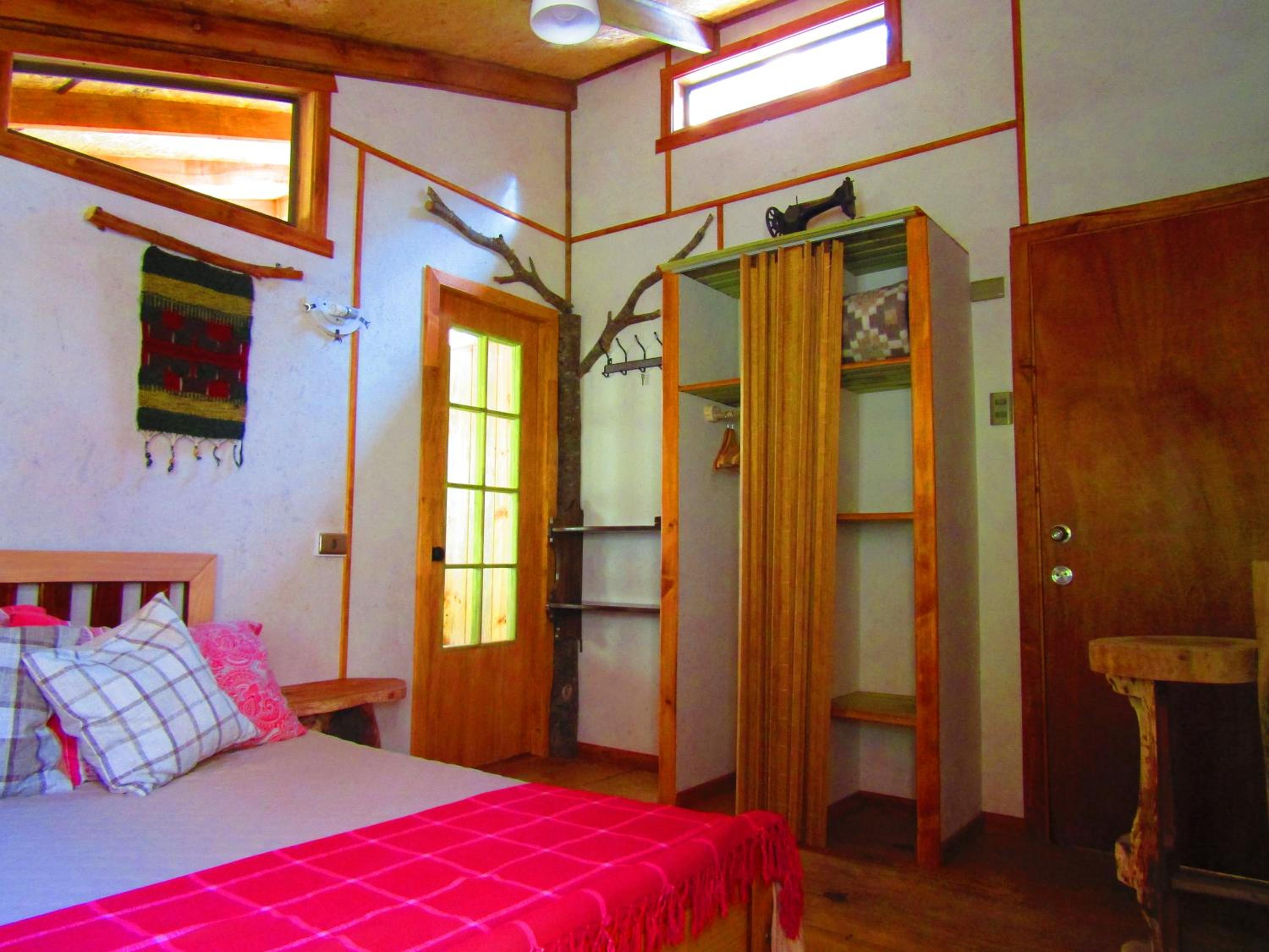 Refugio Montaña Kultrun Mawida, Mini-Cabaña con baño y cocina privada WIFI