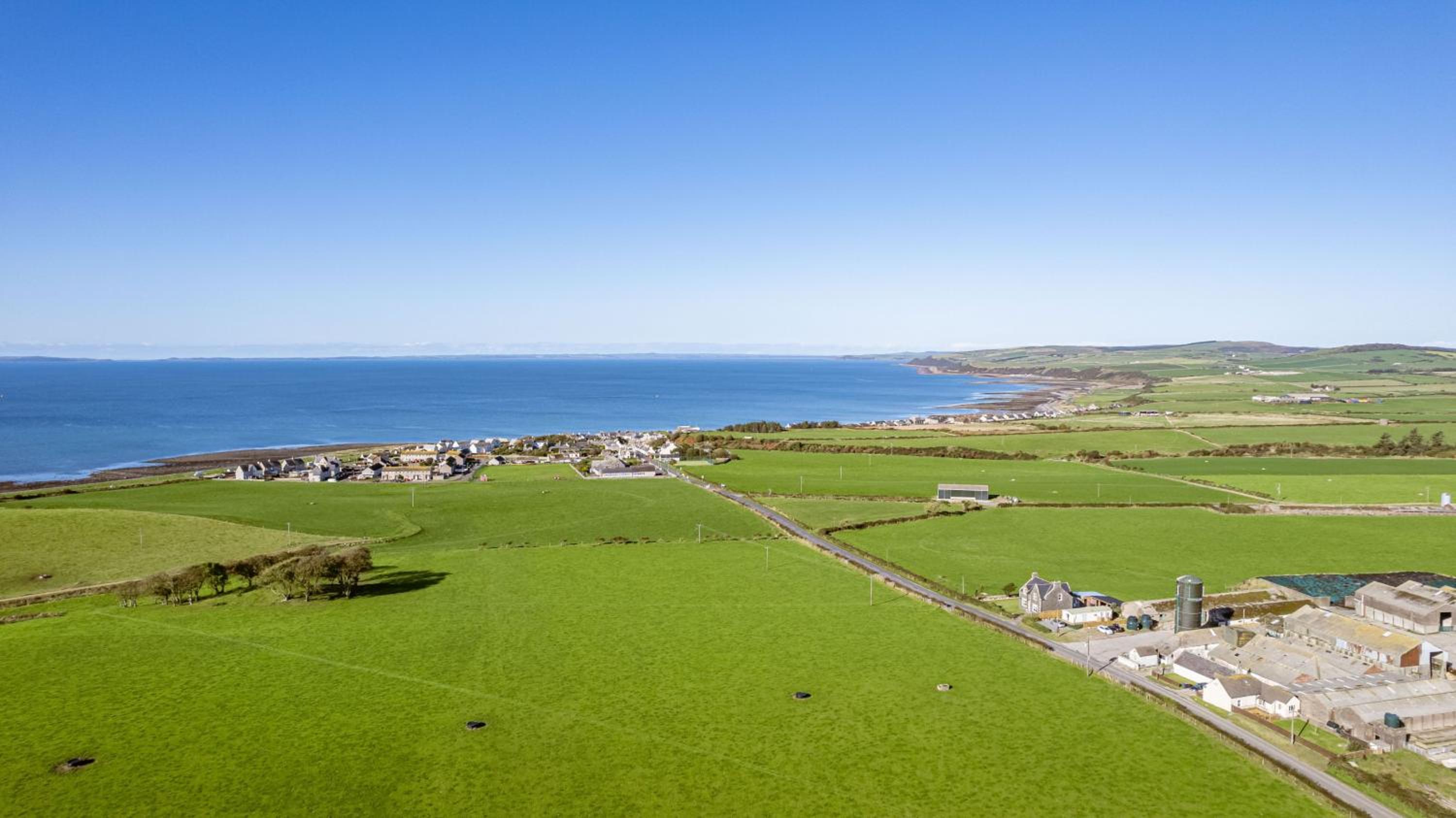 Dourie Farmhouse view 4