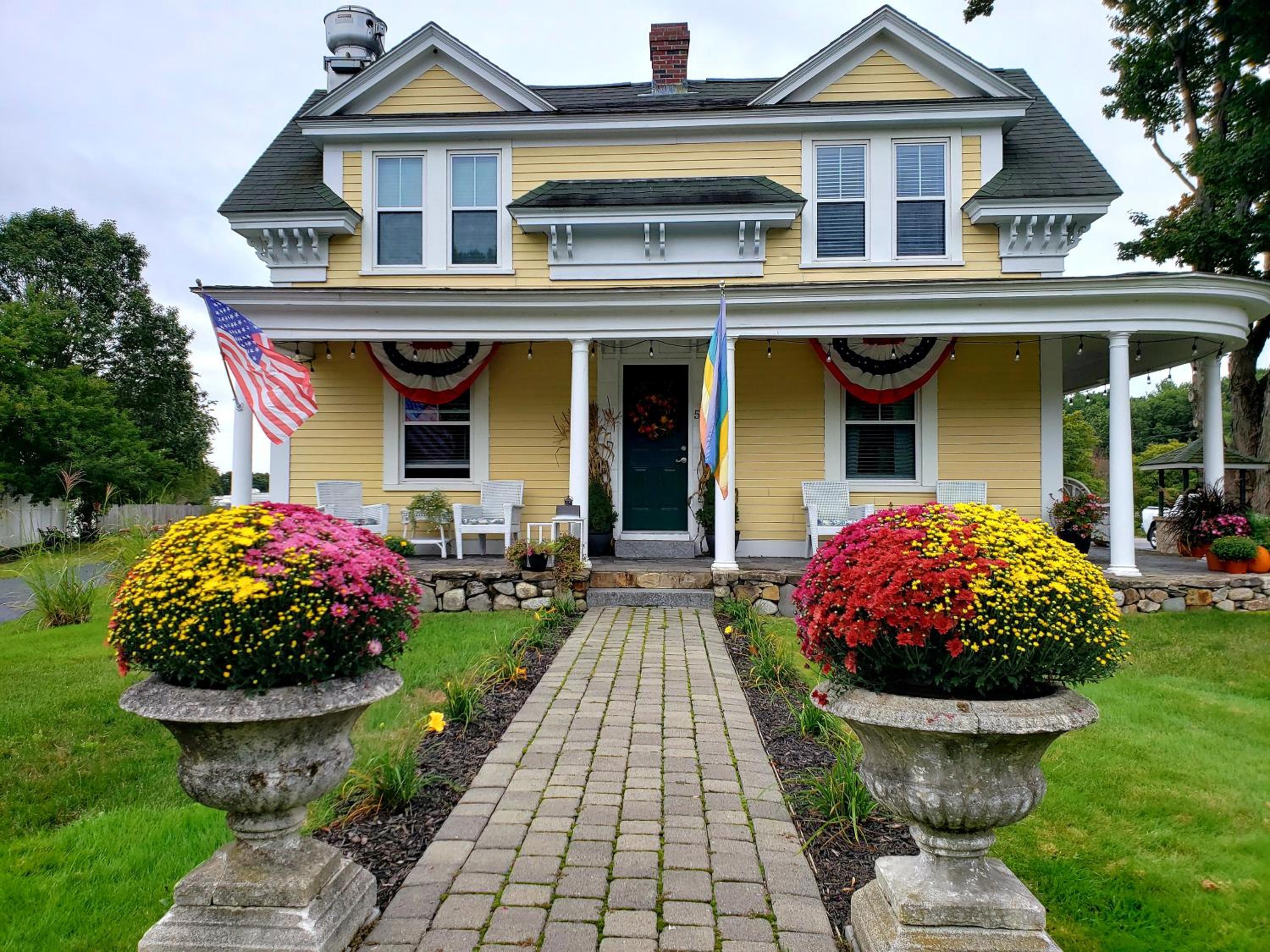 Elmere House Bed & Breakfast