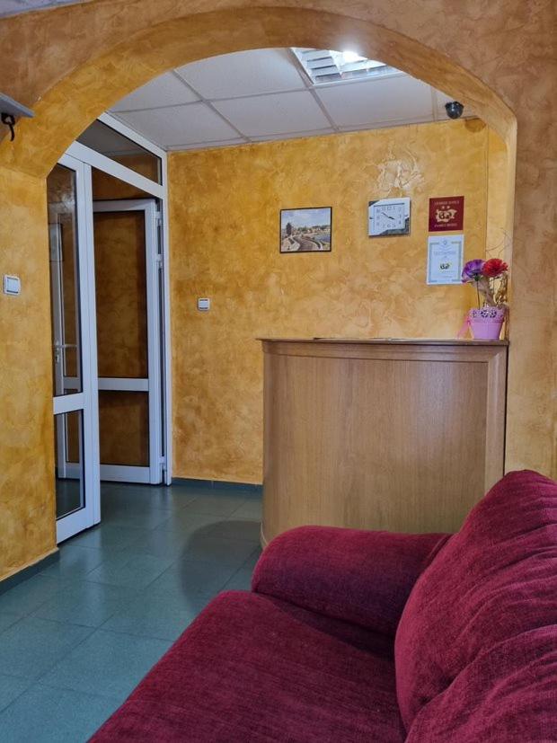 Family Hotel RUJETA Семеен Хотел РУЖЕТА - идеален център