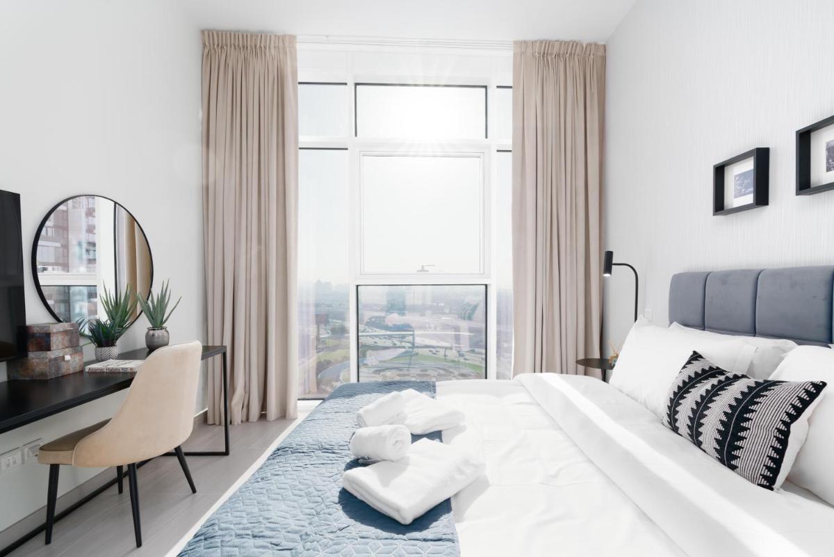 Ultimate Stay / 3 Beds / Gorgeous Frame and Park View / 250m from Metro / 1 Stop from World Trade Center