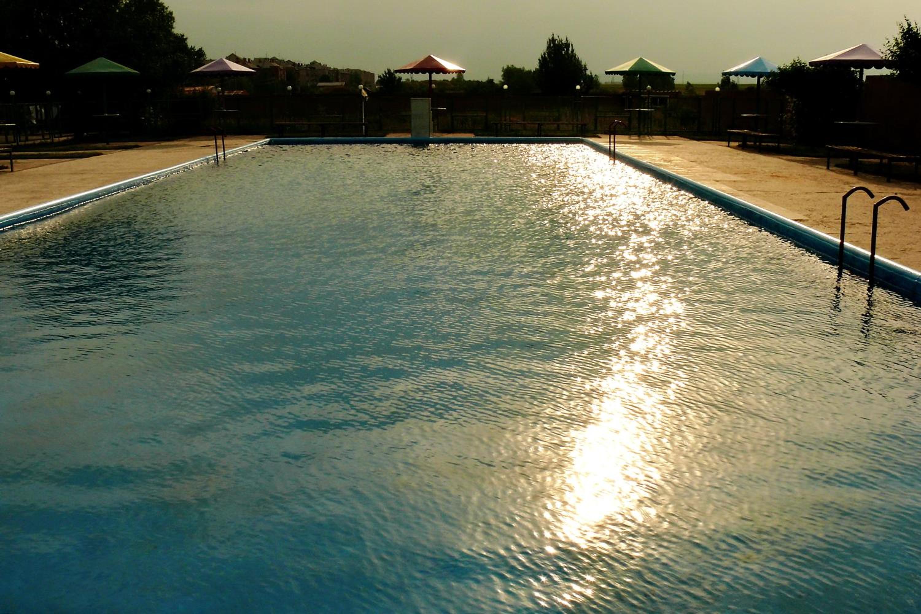 Erazank Hotel
