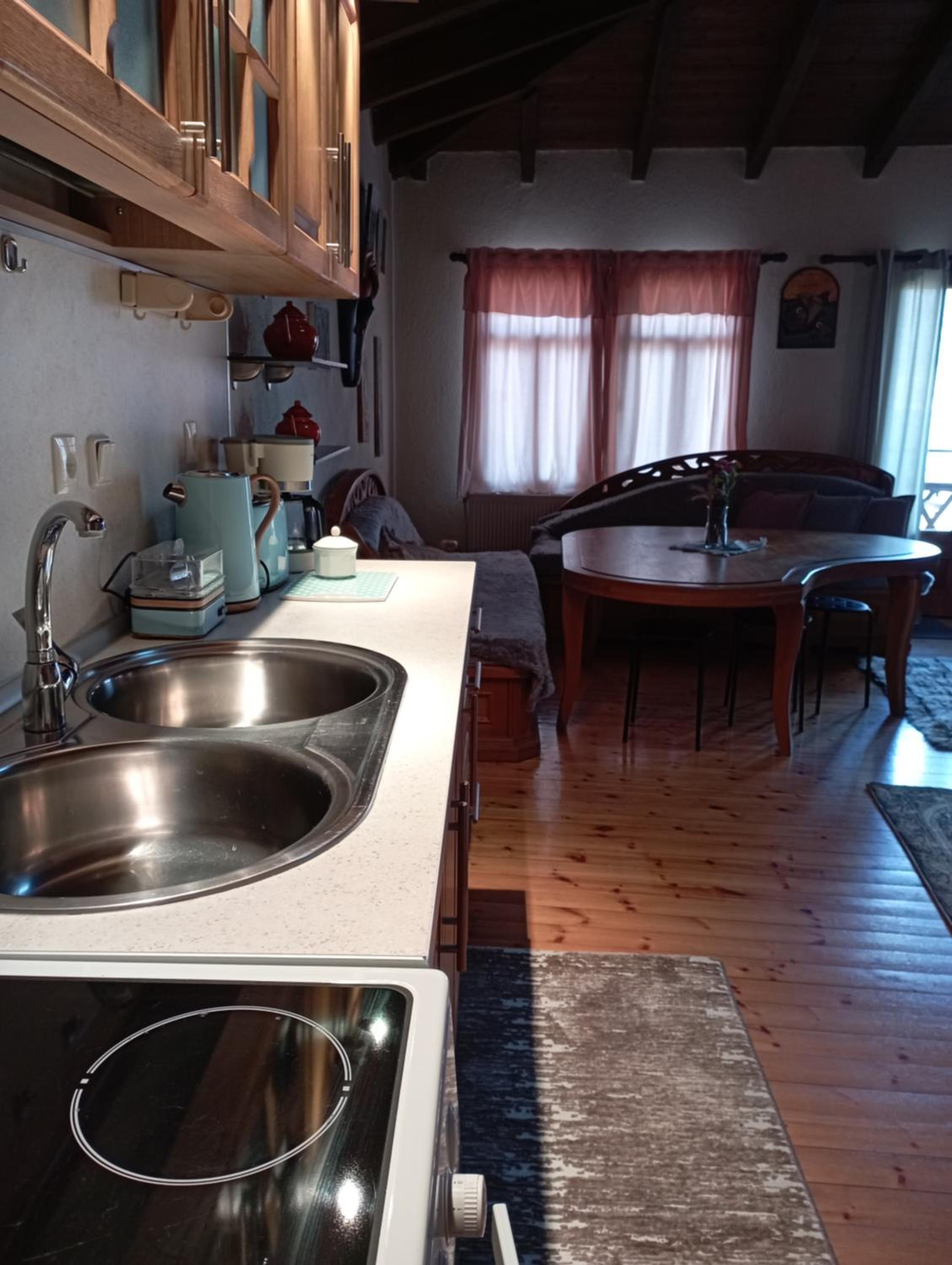 Prespes Lake View Family Apartment - Property Image 1