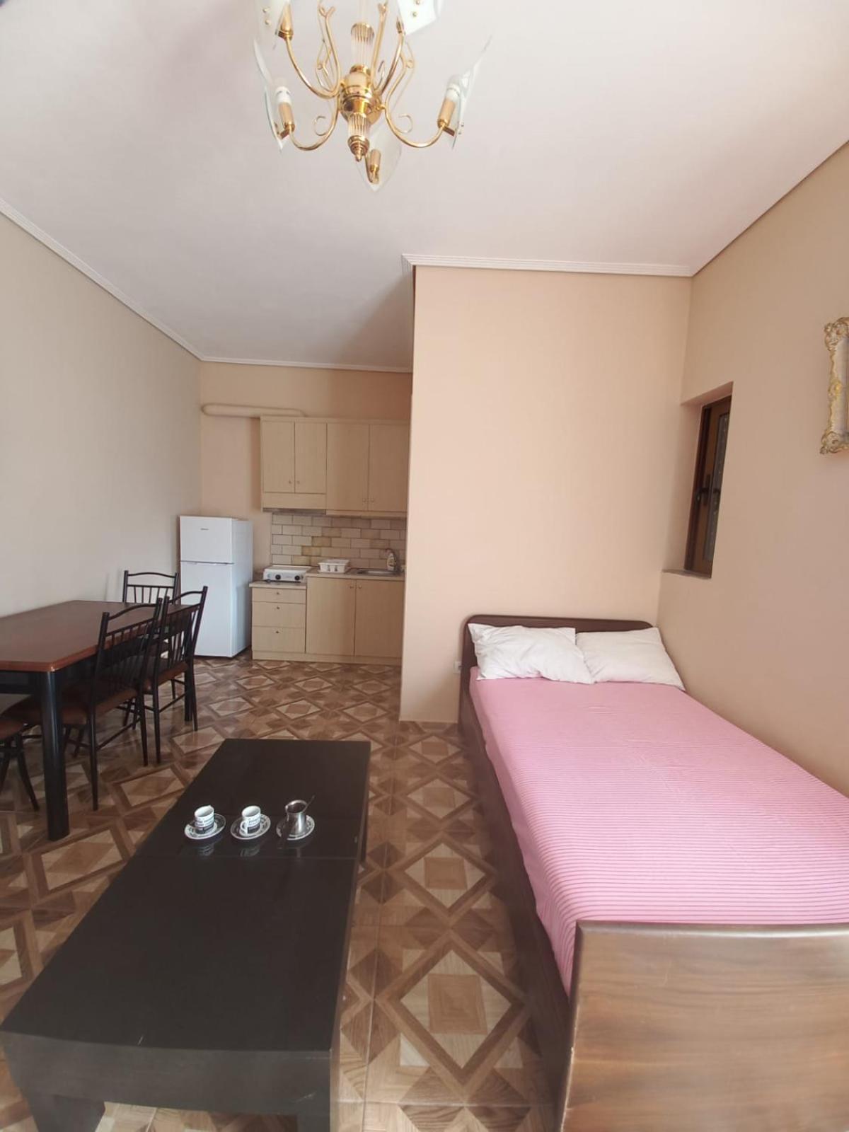 Arjana & Nelaj Apartments