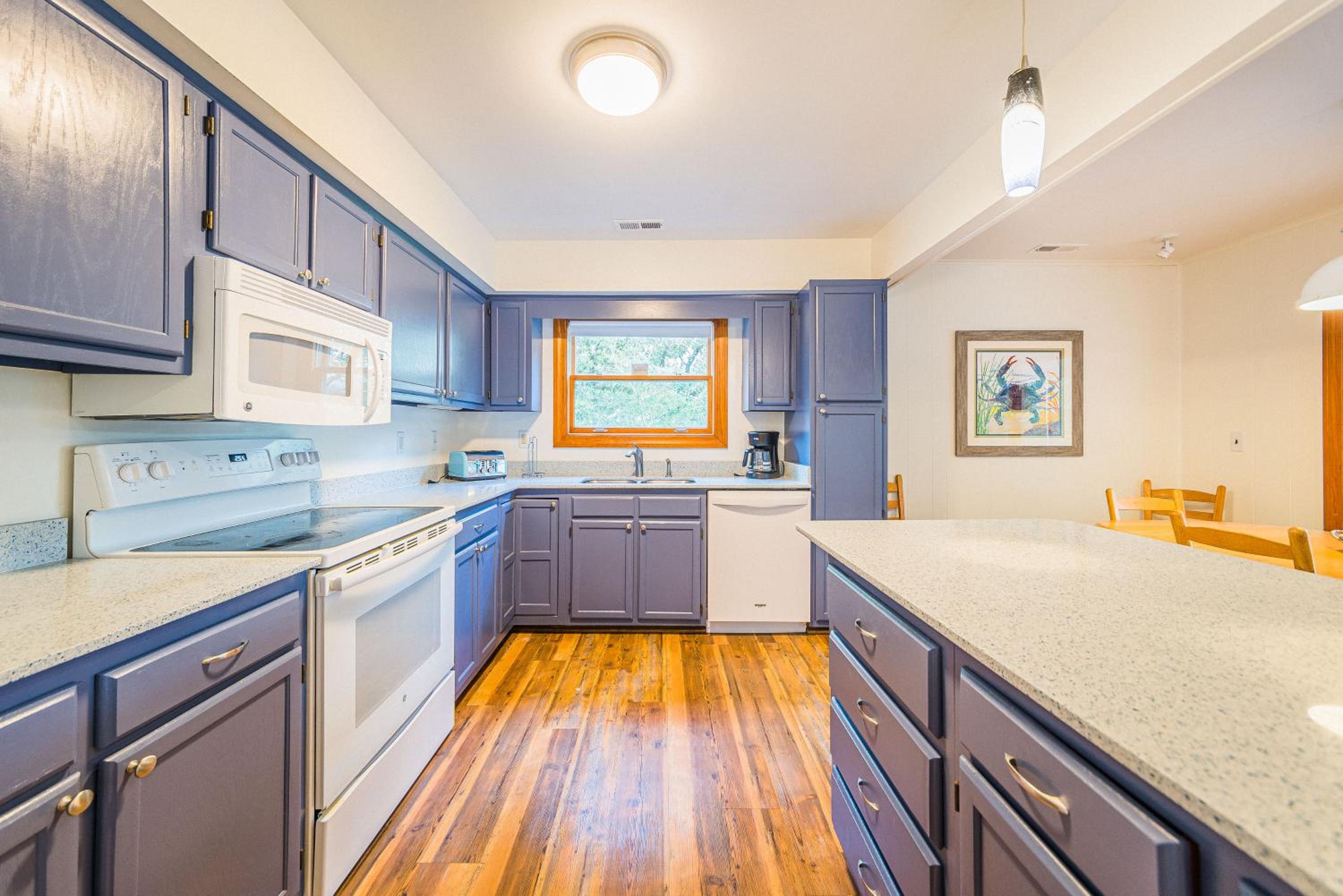 Casa La Playa - Duck, Sanderling, Lakefront, 160 Yards to the Beach, Community Pool, Pets OK